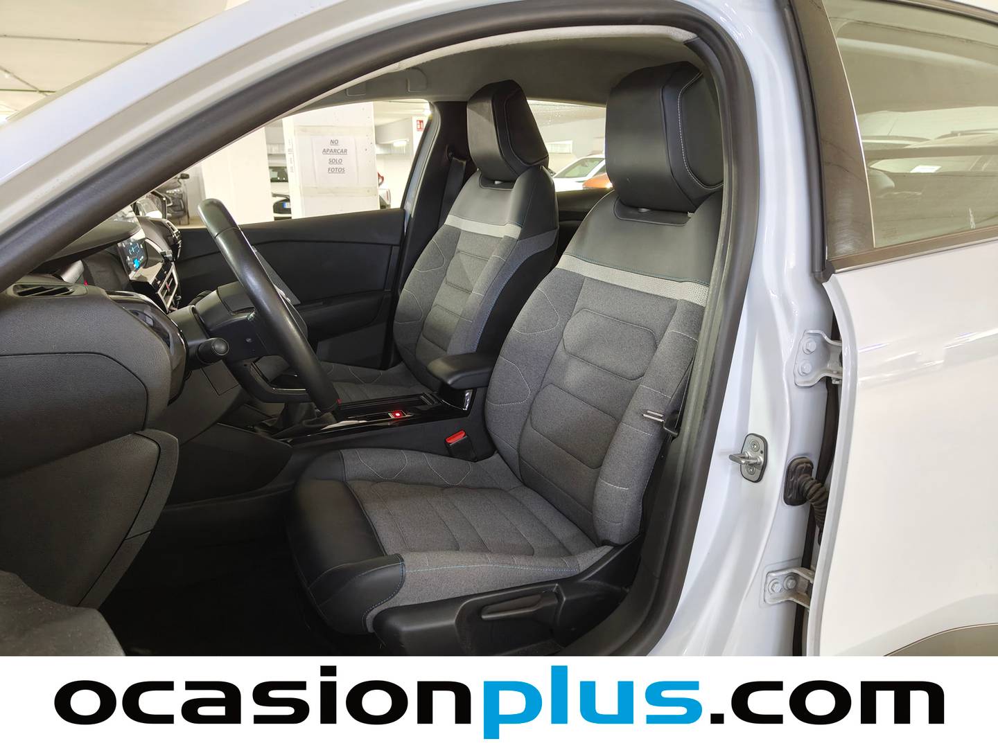 Foto asientos delanteros Citroën C4 Citroën C4 PureTech 130 S&S 6v Plus (131 CV)