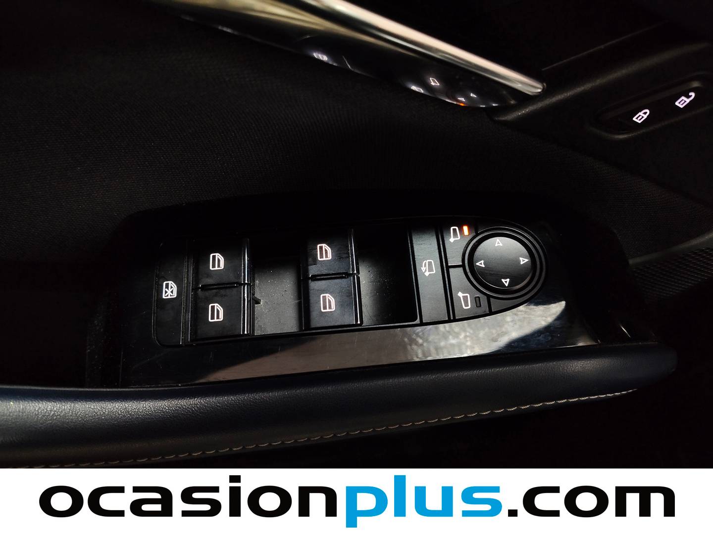 Foto Mazda CX-30 Mazda CX-30 2.0 Skyactiv-G Evolution 2WD AT 90 kW (122 CV)