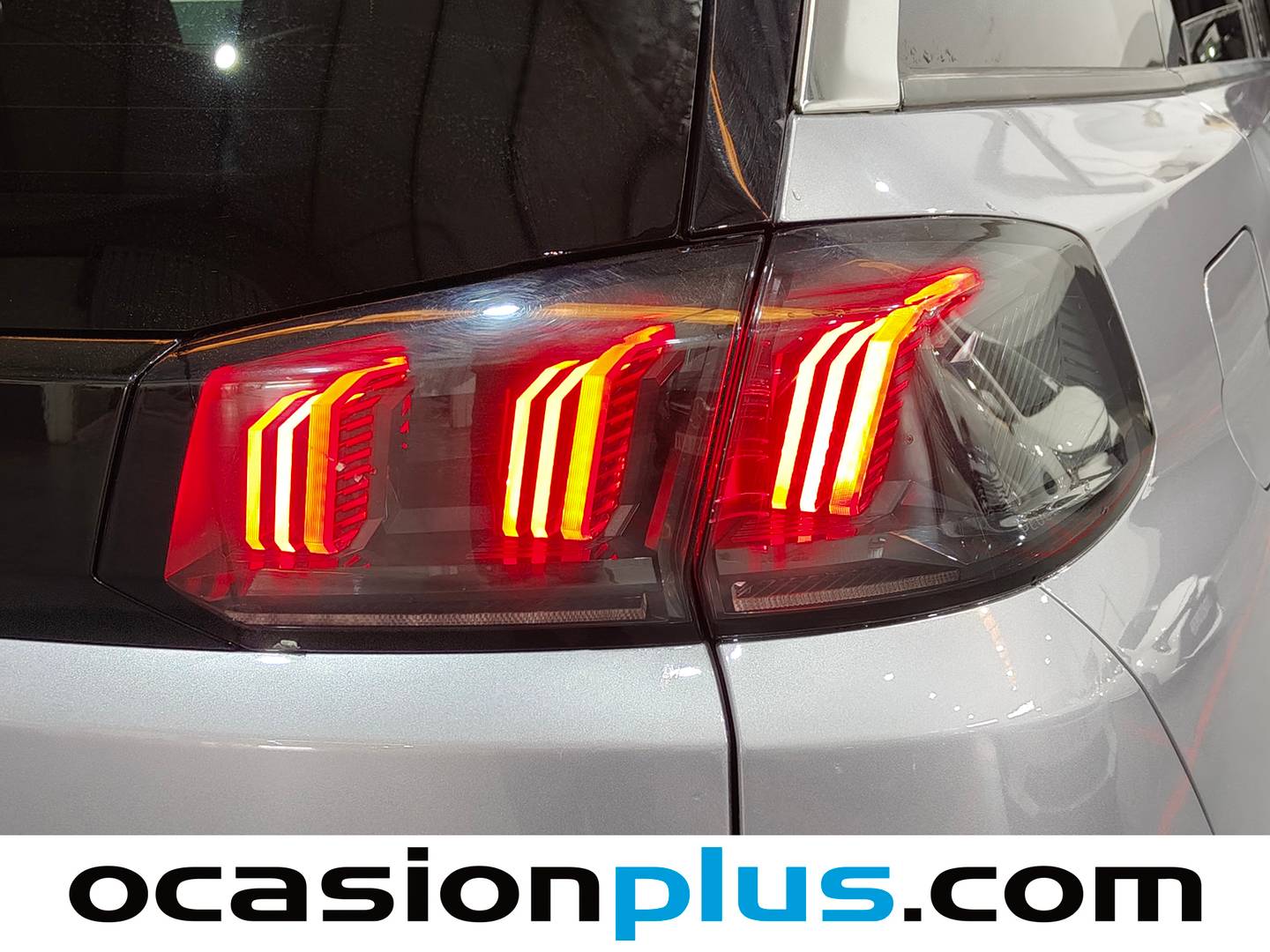 Peugeot 5008 Hybrid Peugeot 5008 Hybrid 1.2 Allure Pack eDCS6 (136 CV) 7 Plazas km 0