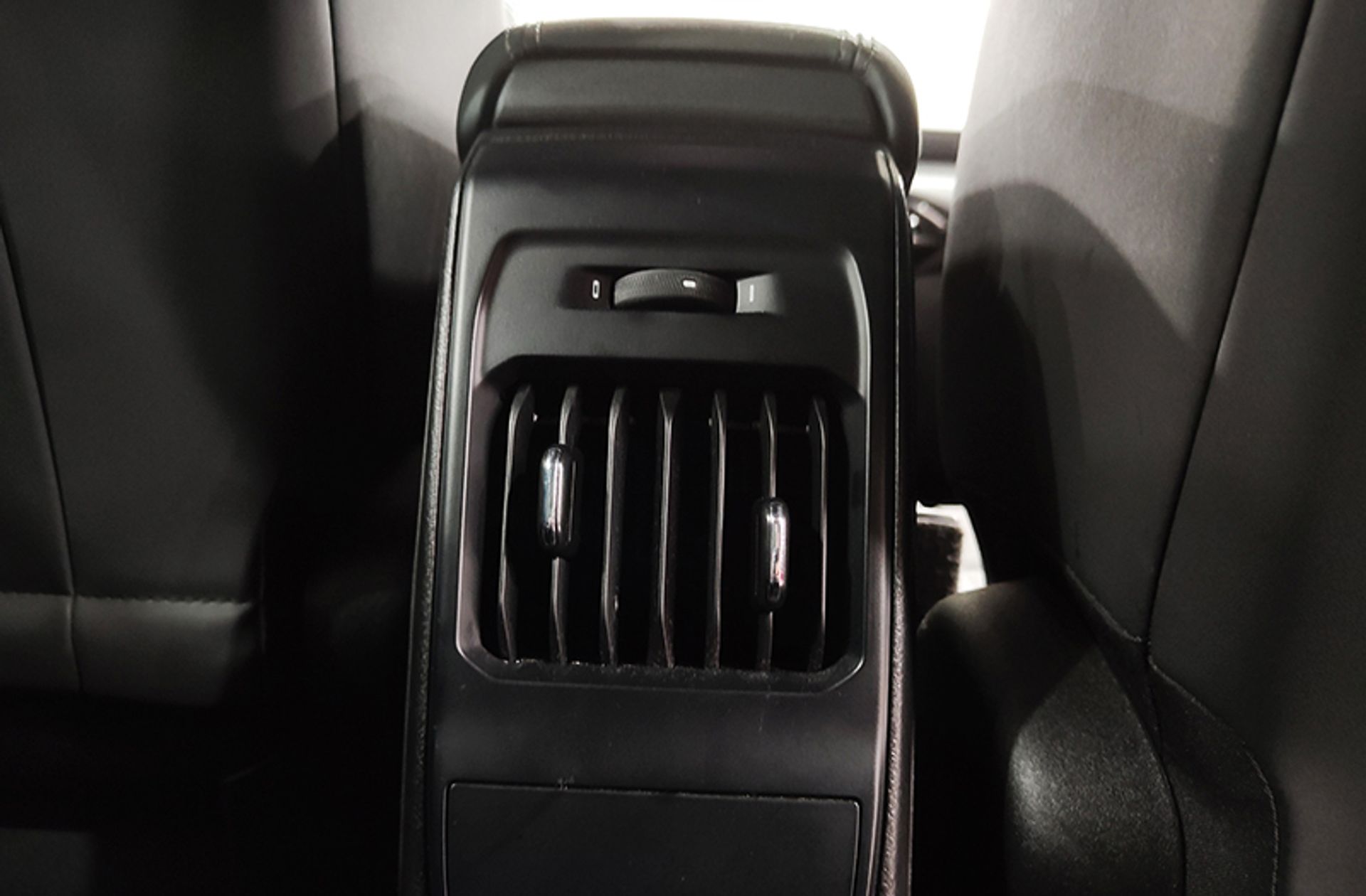 Alfa Romeo Tonale 1.5 MHEV Sprint FWD - foto 25