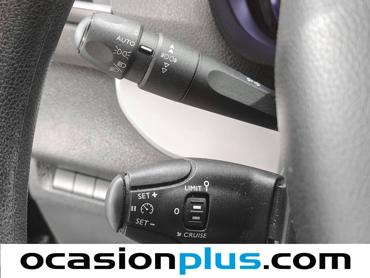 Foto Peugeot Traveller Peugeot Traveller 1.6 BlueHDi Business Standard (115 CV) 9 Plazas