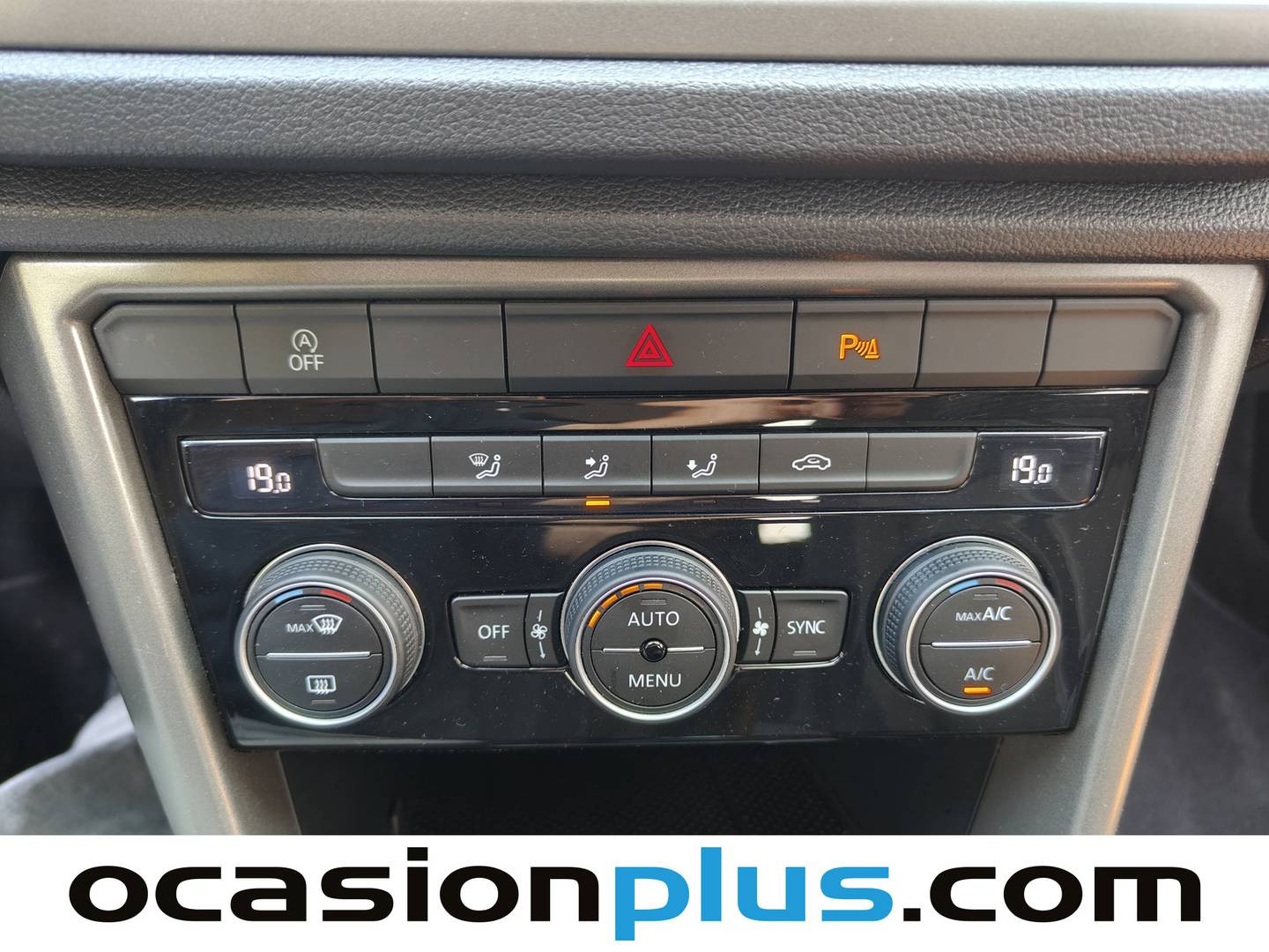 Foto Volkswagen T-Roc Volkswagen T-Roc Advance 1.0 TSI (115 CV)