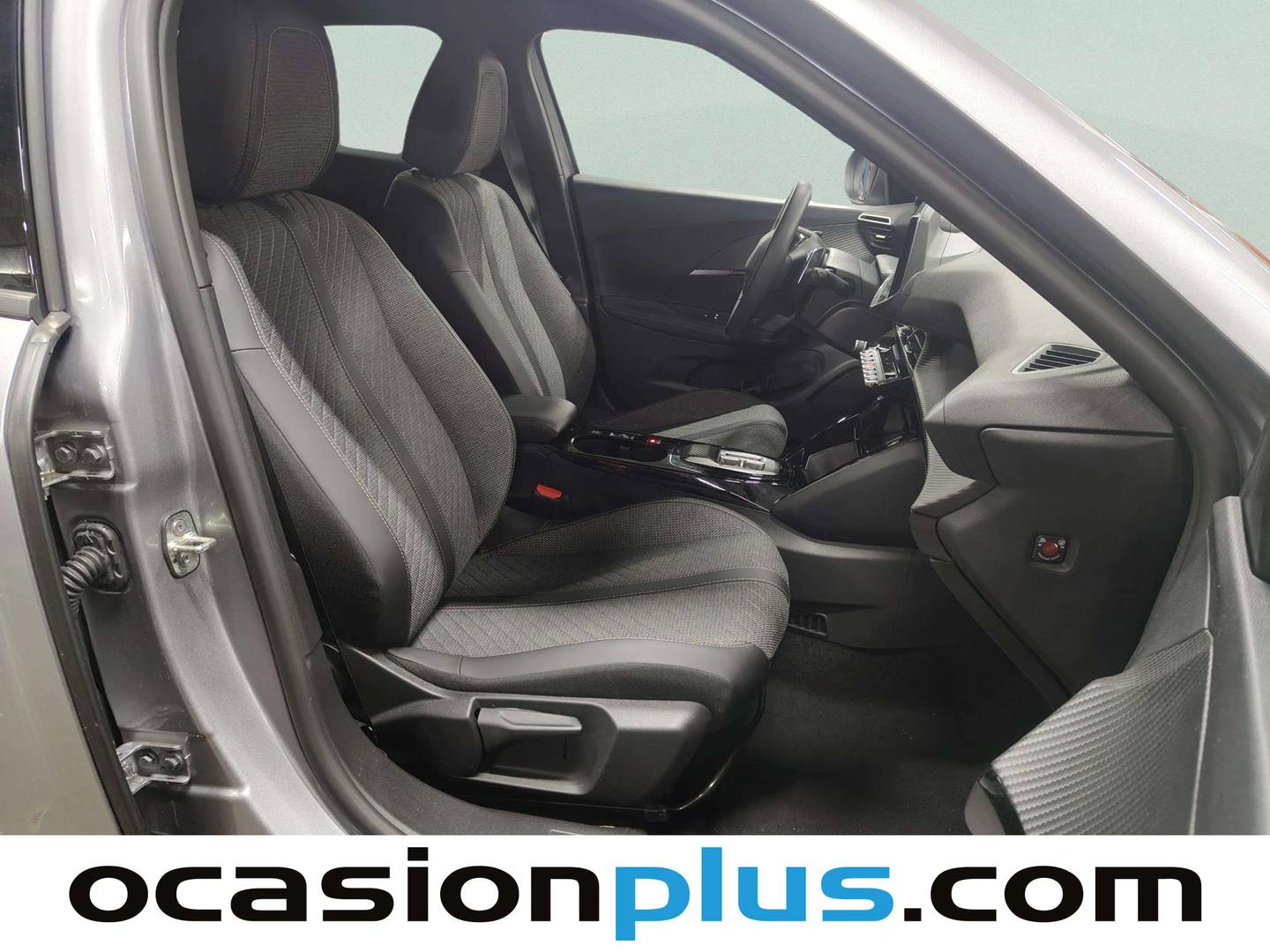 Foto Peugeot 2008 Peugeot 2008 Allure Hybrid eDCS6 (145 CV)