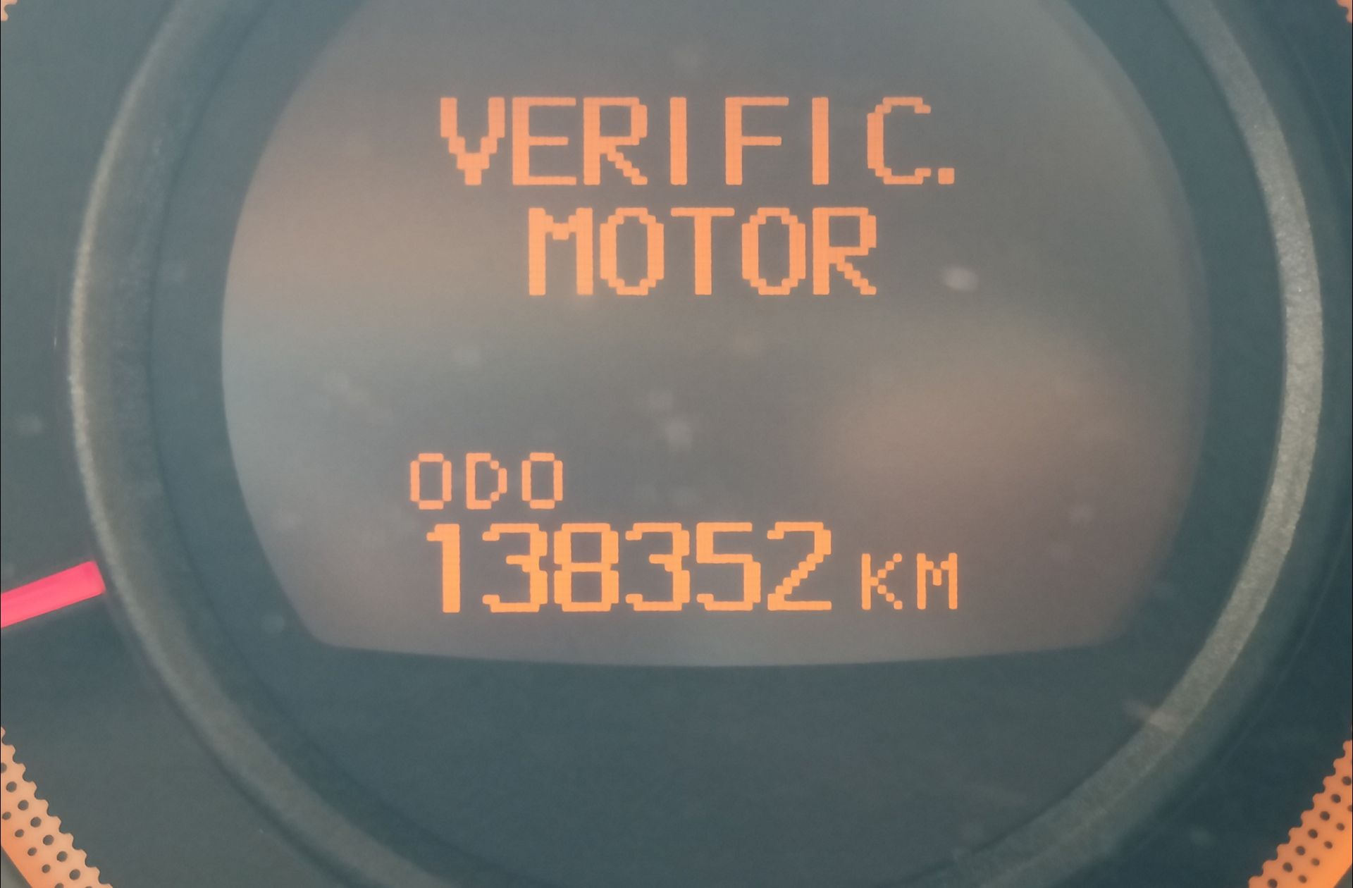 Toyota Auris 1.4 VVT-i - foto 8