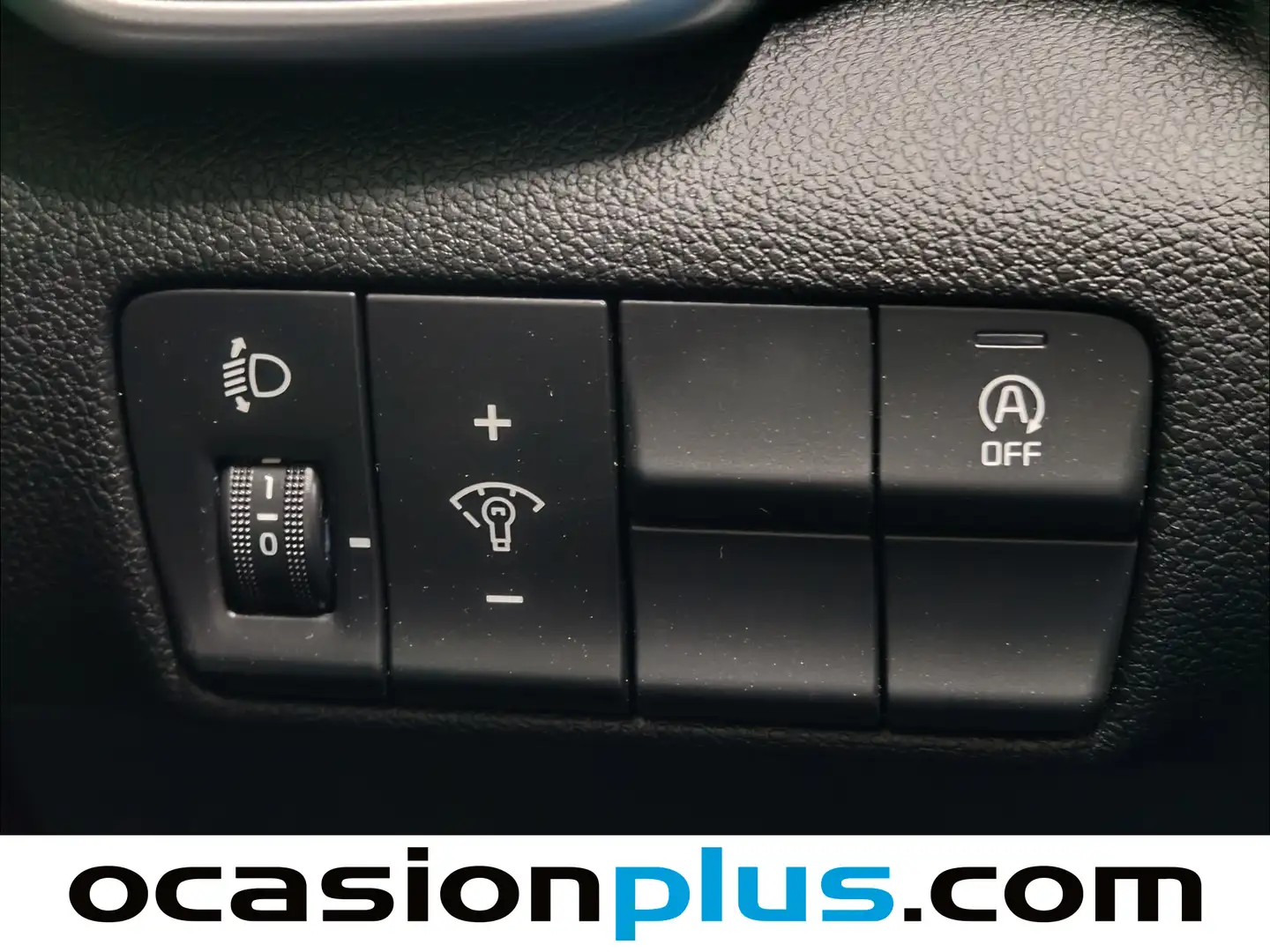 Foto KIA Sportage Kia Sportage 1.6 MHEV Business 4x2 DCT (136 CV)