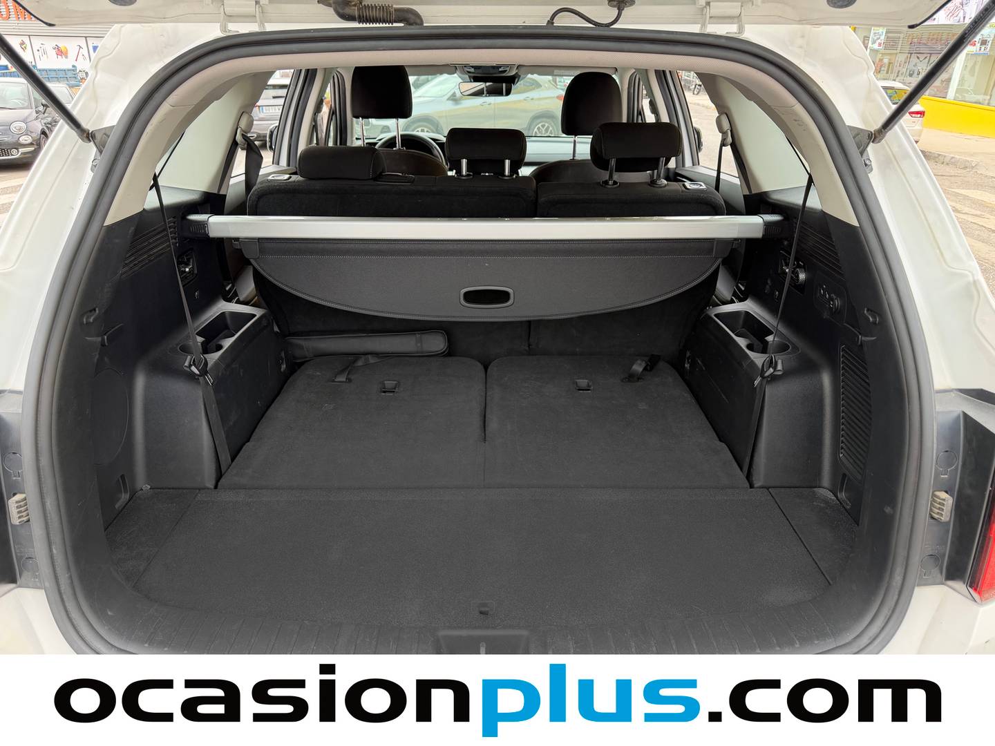 Foto KIA Sorento KIA Sorento 1.6 T-GDi HEV Drive 4x2 (230 CV) 7 Plazas siete plazas