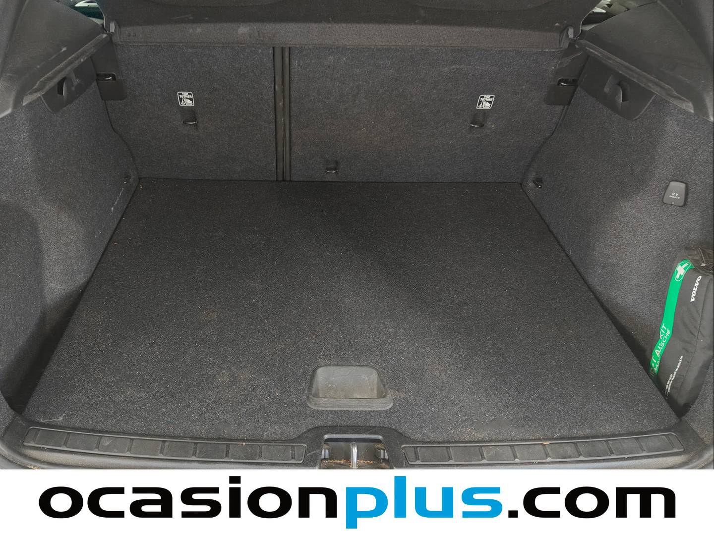 Fotos maletero Volvo XC40 Volvo XC40 T2 Momentum Core (129 CV)