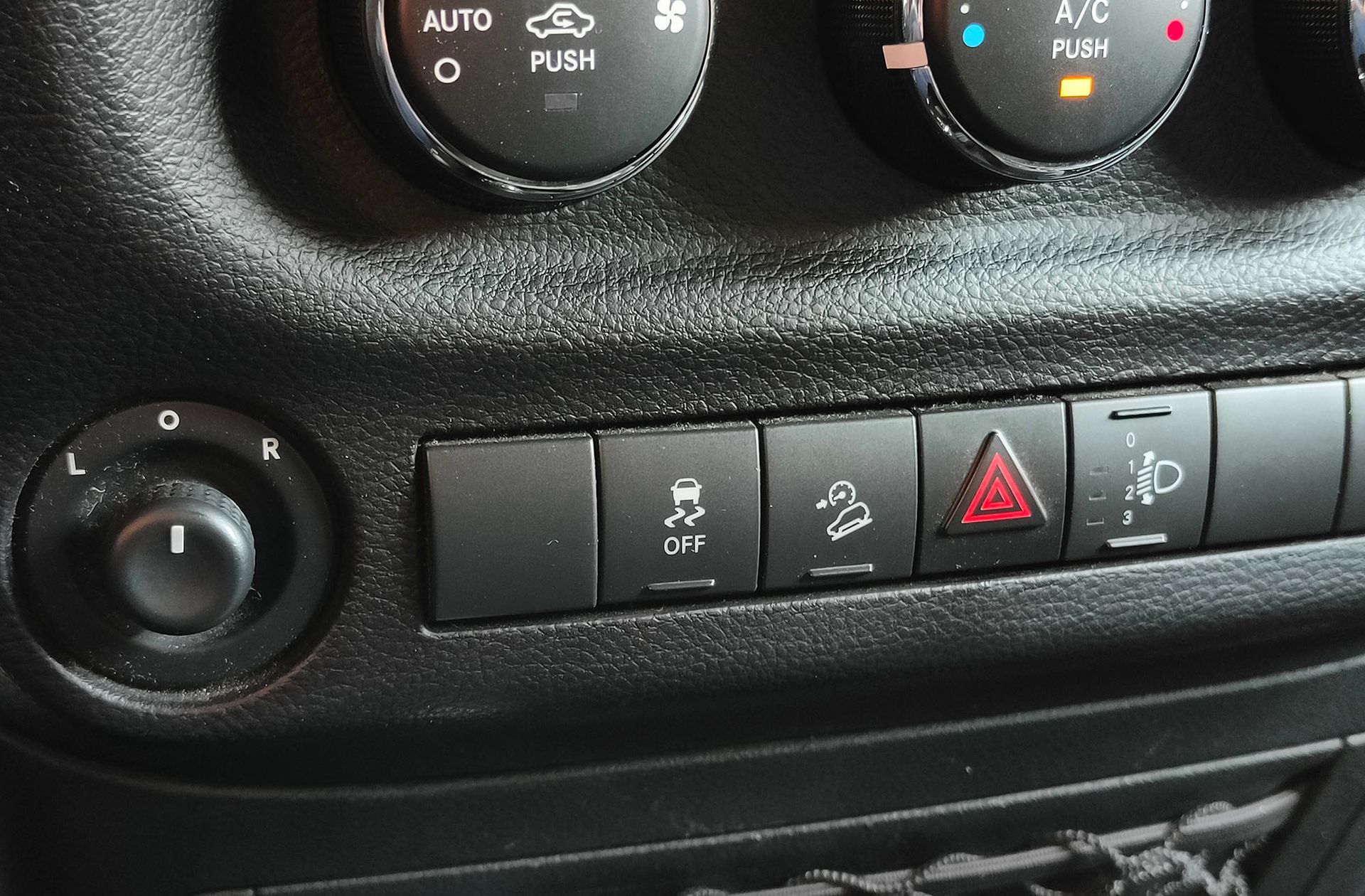 Jeep Wrangler 2.8 CRD Rubicon Recon - foto 17