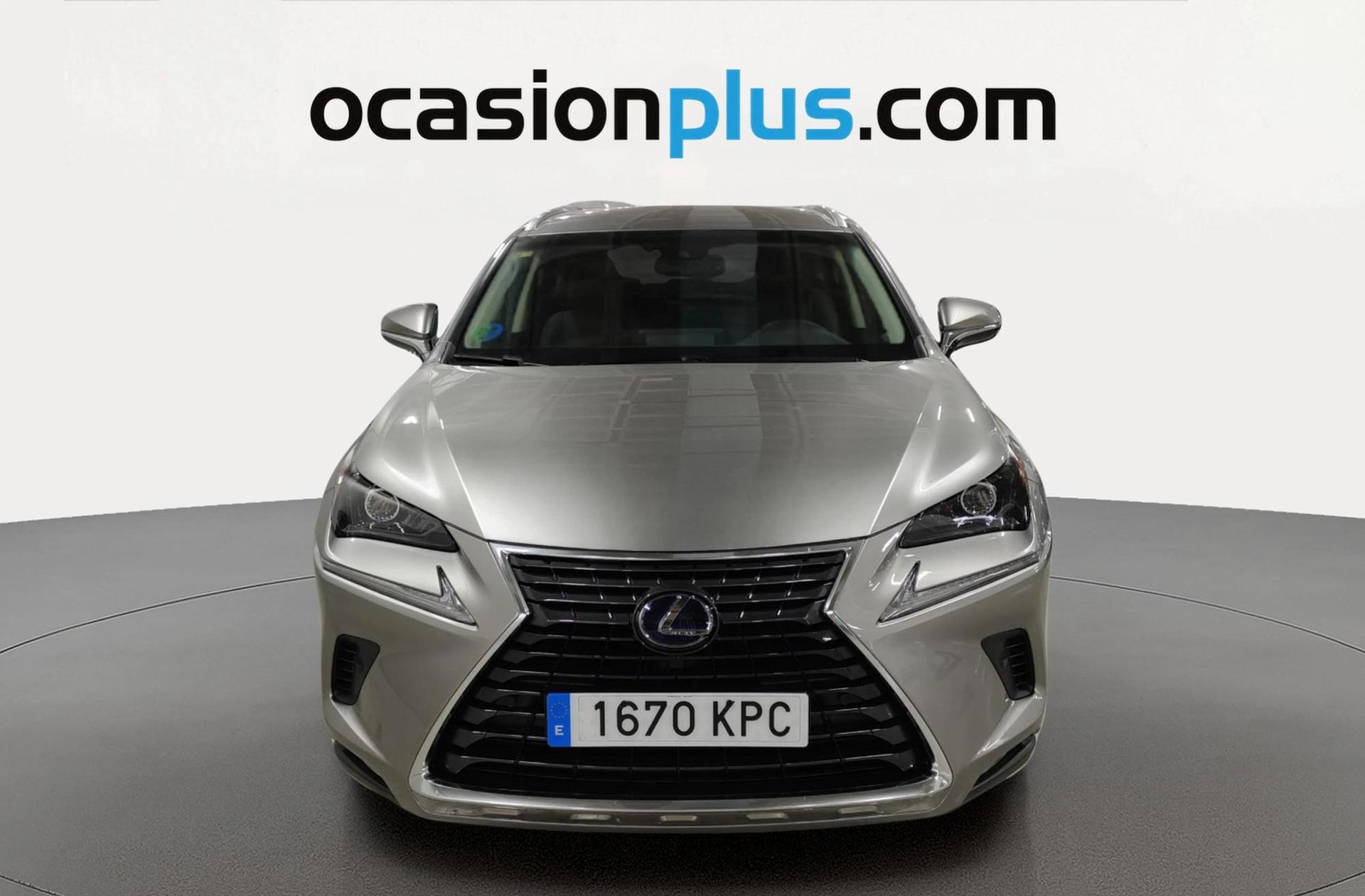 Lexus NX 300h Executive 4WD - foto 15