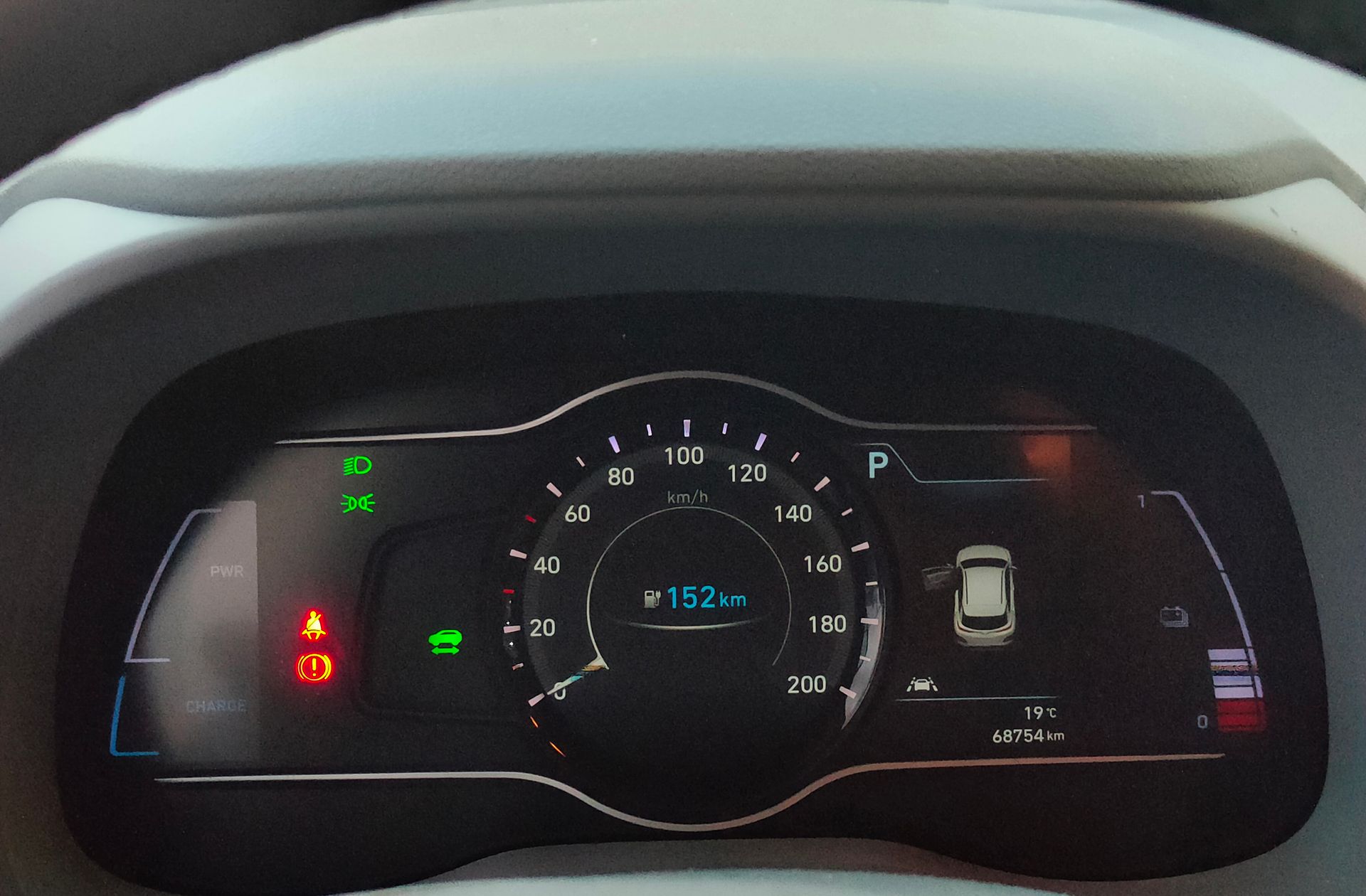Hyundai Kona EV Tecno - foto 32