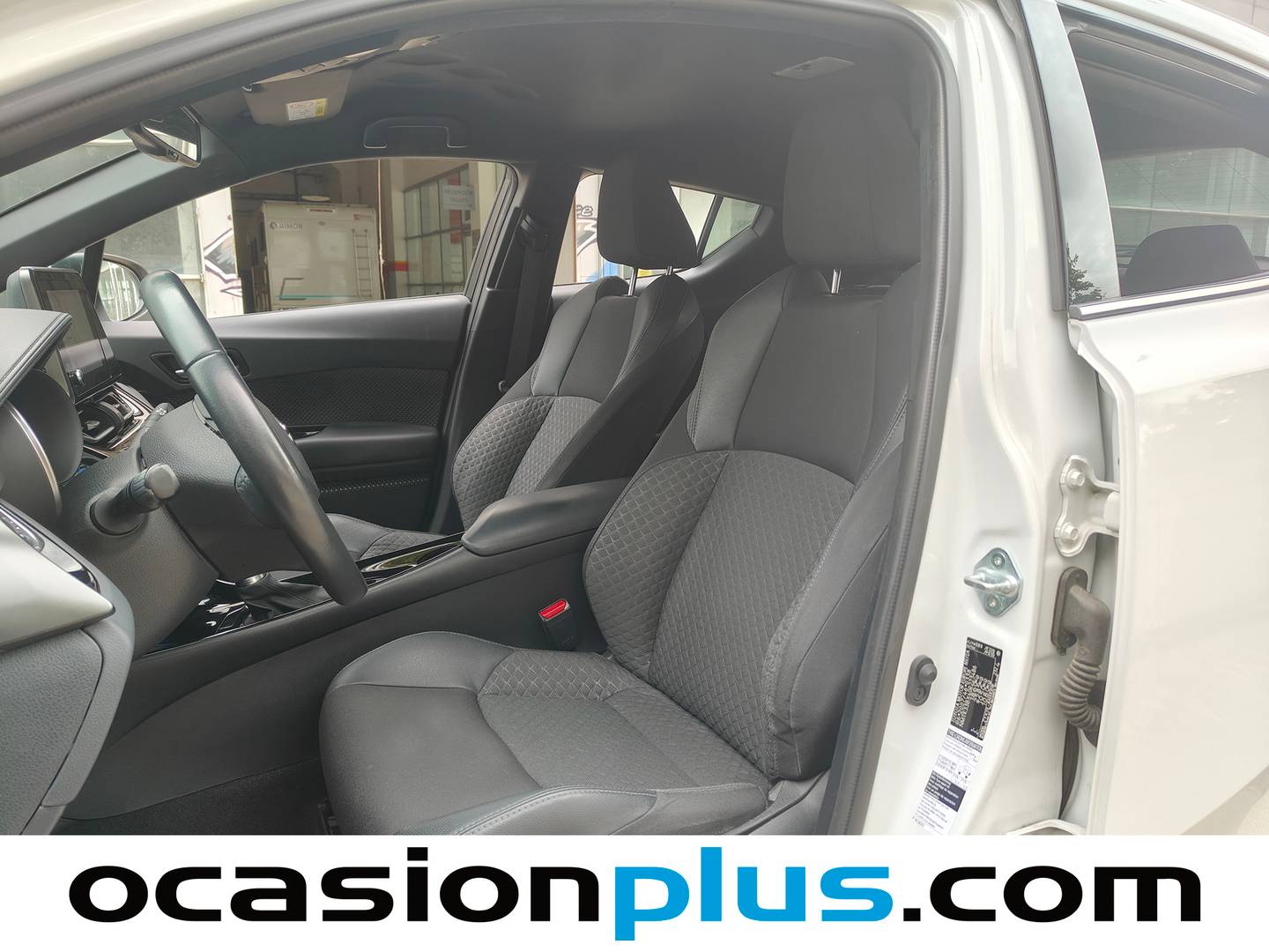 Foto asientos delanteros Toyota C-HR Toyota C-HR 1.8 125H Advance (122 CV)