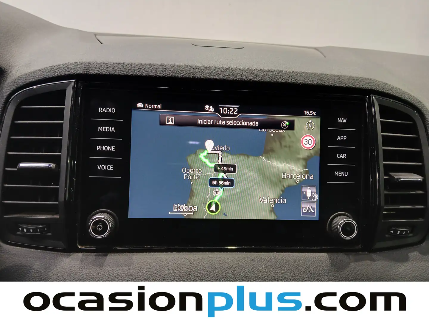 Foto Skoda Karoq Skoda Karoq 1.5 TSI ACT Sportline DSG (150 CV)