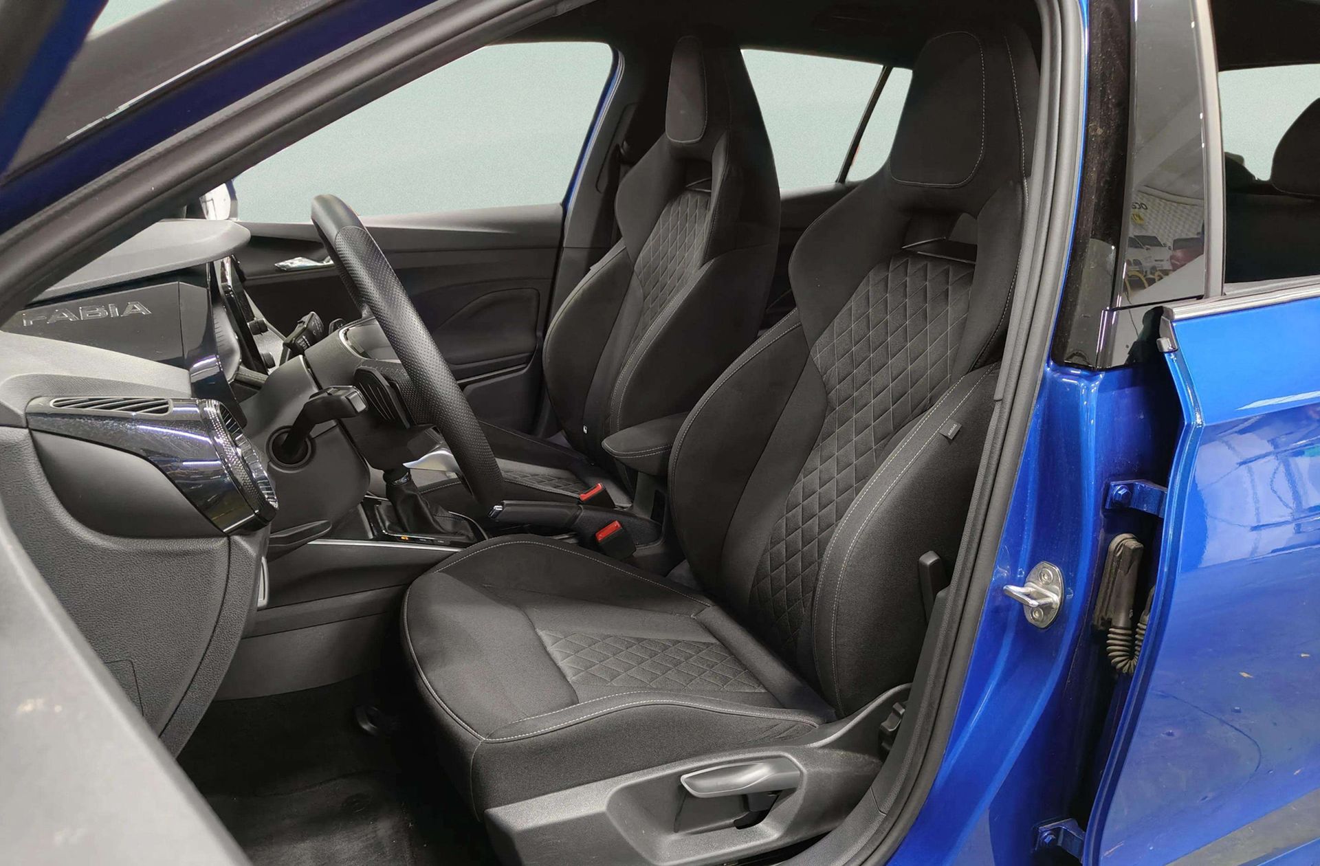 Škoda Fabia 1.5 TSI Design DSG - foto 11