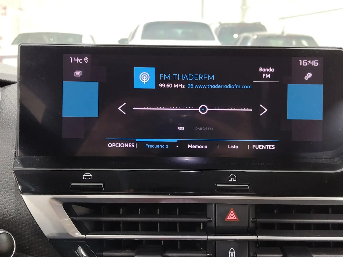 Foto Citroën C4 Citroen C4 BlueHDi 130 S&S Feel Pack EAT8 (130 CV)