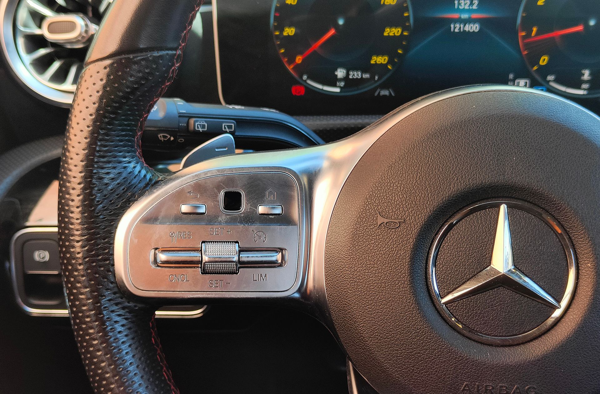 Mercedes-Benz Clase A 200 Pack AMG - foto 27