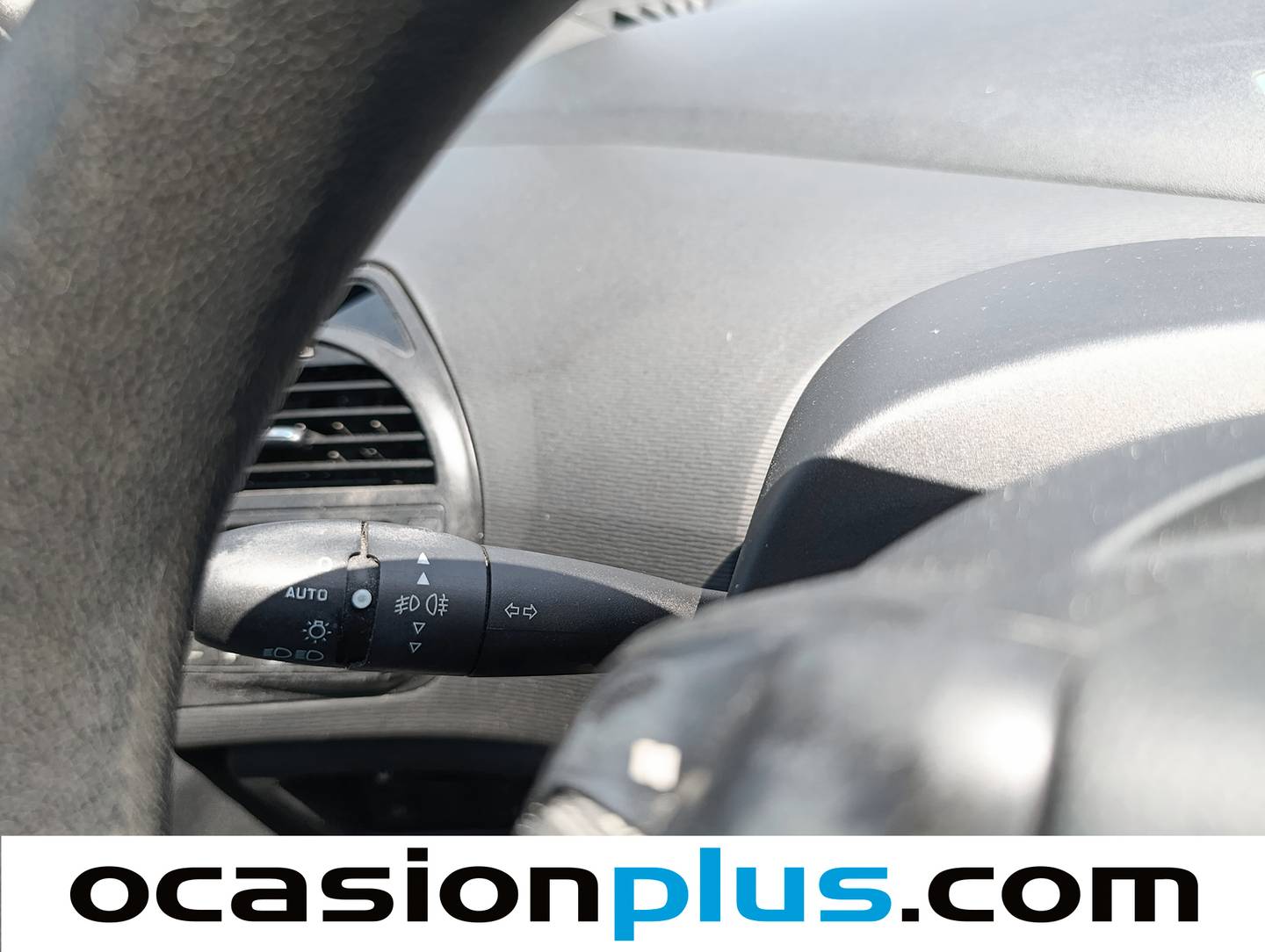 Equipamiento del Citroën C4 Picasso Citroën C4 Picasso 1.6 HDI SX (110 CV)