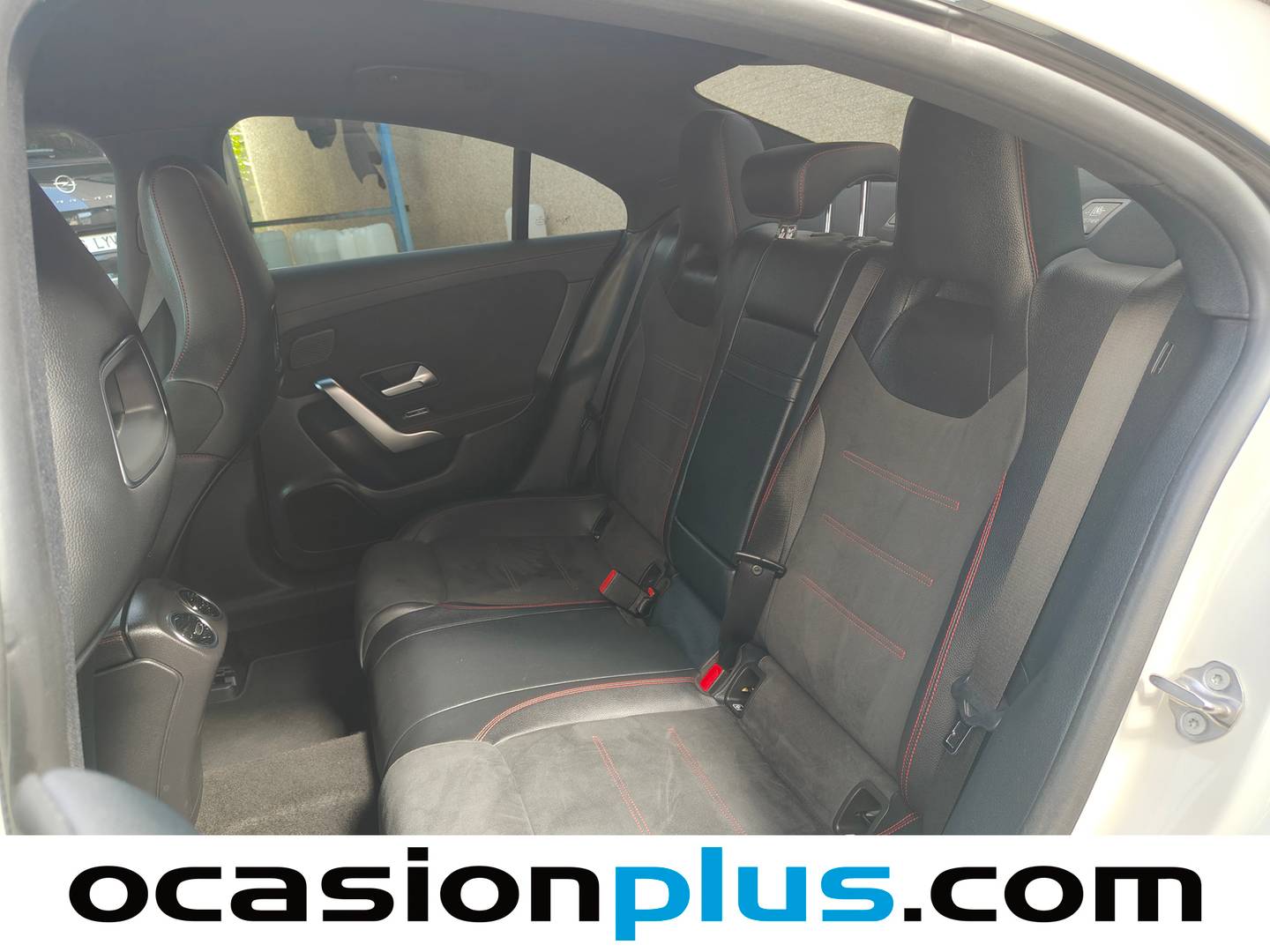 Foto asientos traseros Mercedes CLA Mercedes CLA 200 d (150 CV)