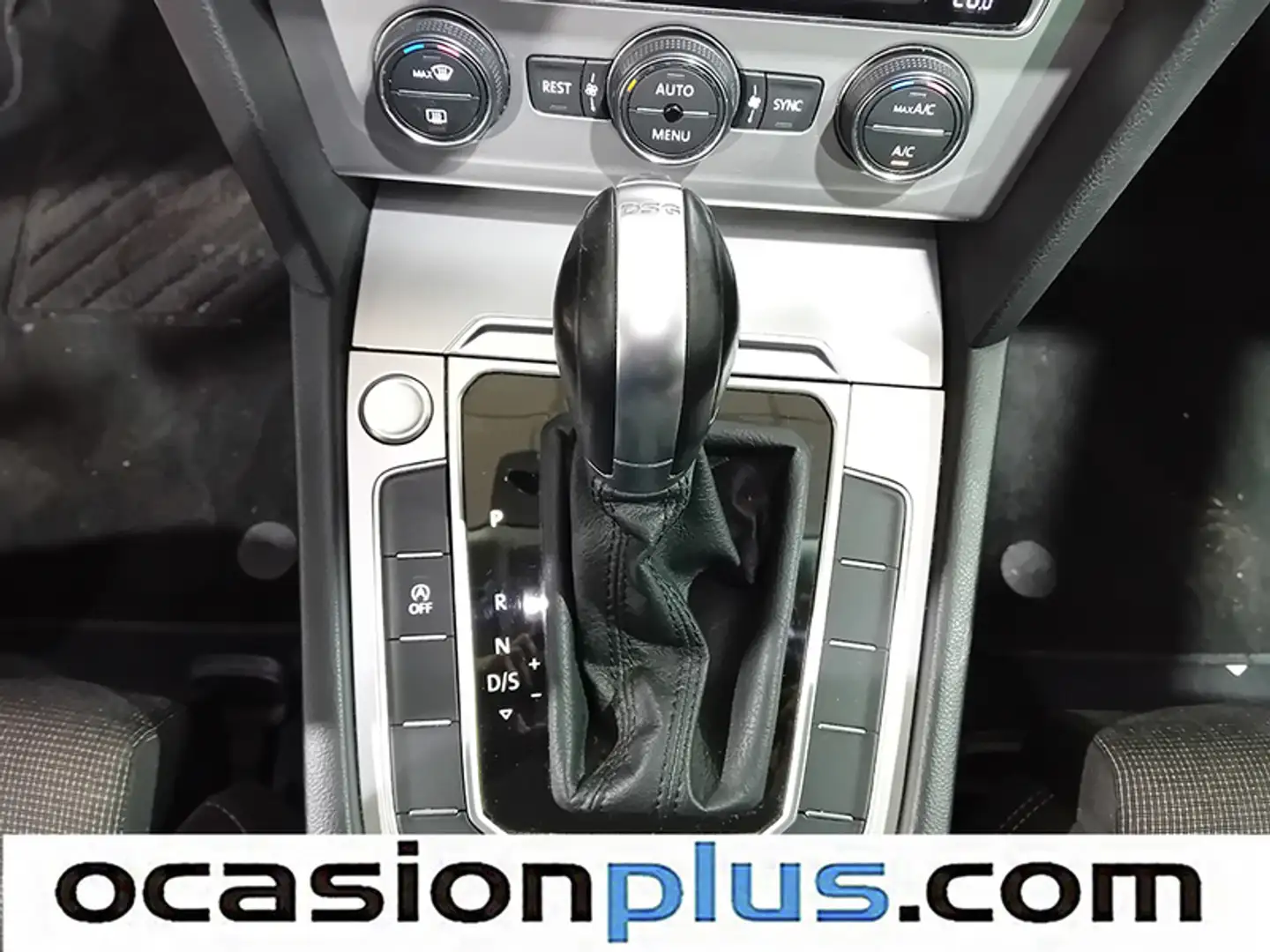 Foto Volkswagen Passat Volkswagen Passat Advance 2.0 TDI BMT (150 CV) DSG