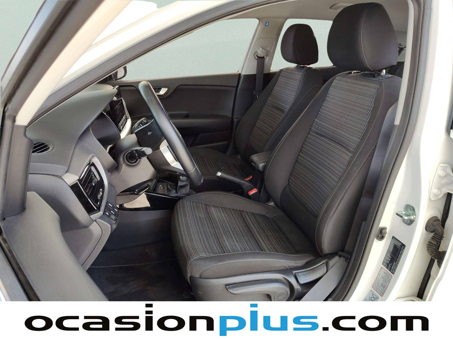 Foto asientos delanteros KIA Stonic KIA Stonic 1.0 T-GDi MHEV Drive (100 CV)