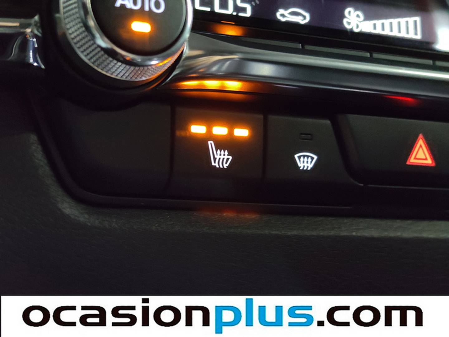 Foto Mazda CX-30 Mazda CX-30 e-SKYACTIV-X Homura 2WD AT (186 CV)