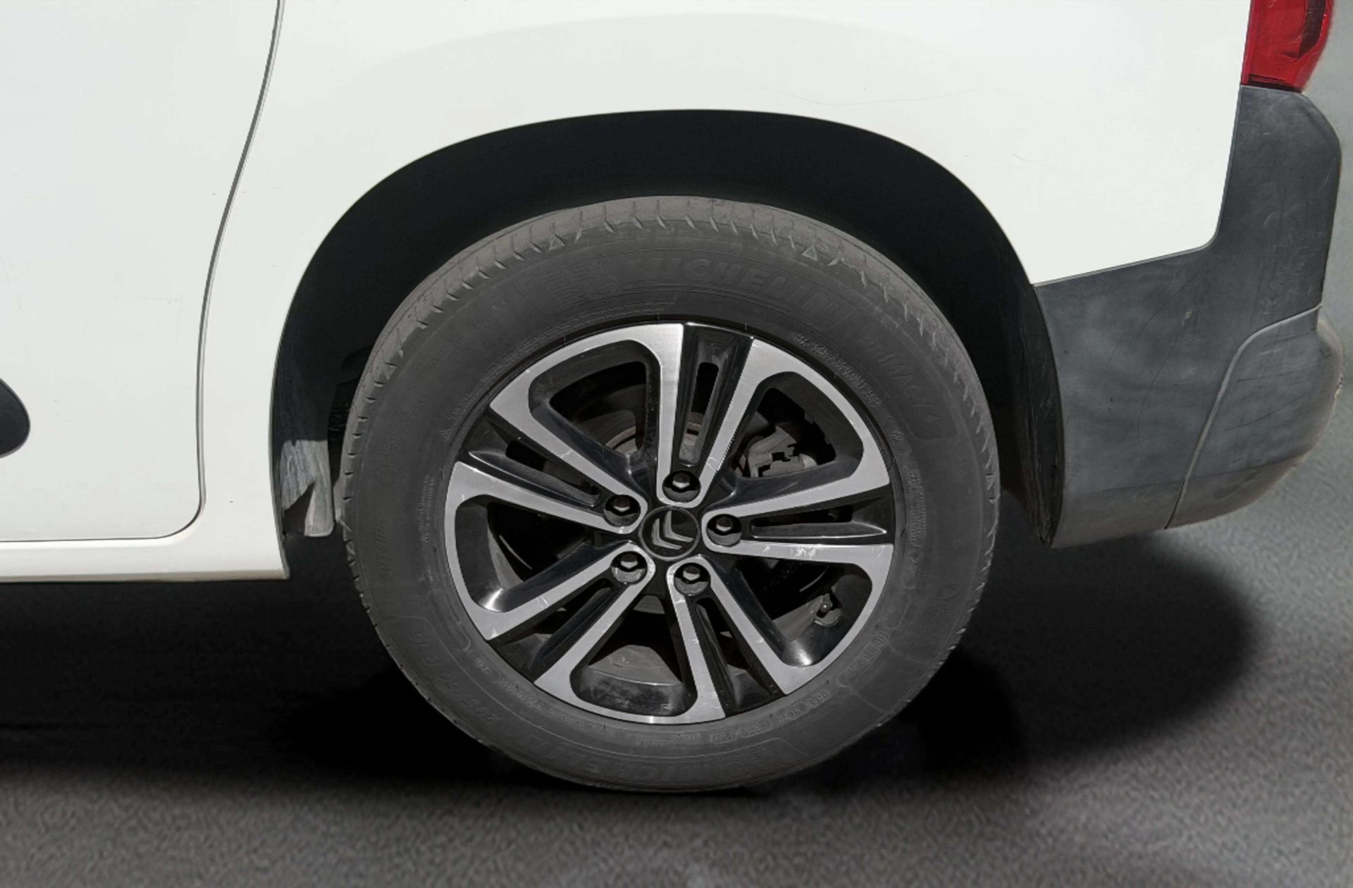 Citroën Berlingo BlueHDi 100 Talla M Shine - foto 37