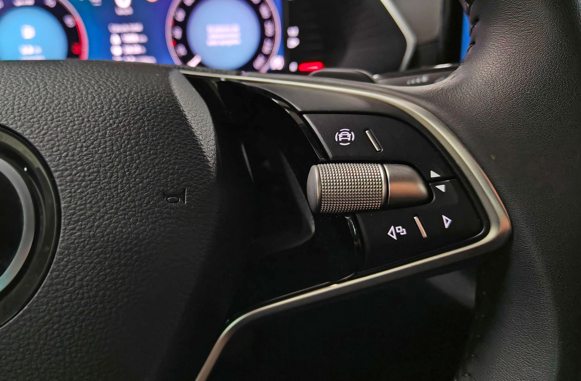 Škoda Octavia Combi 1.5 TSI m-HEV Selection DSG - foto 30