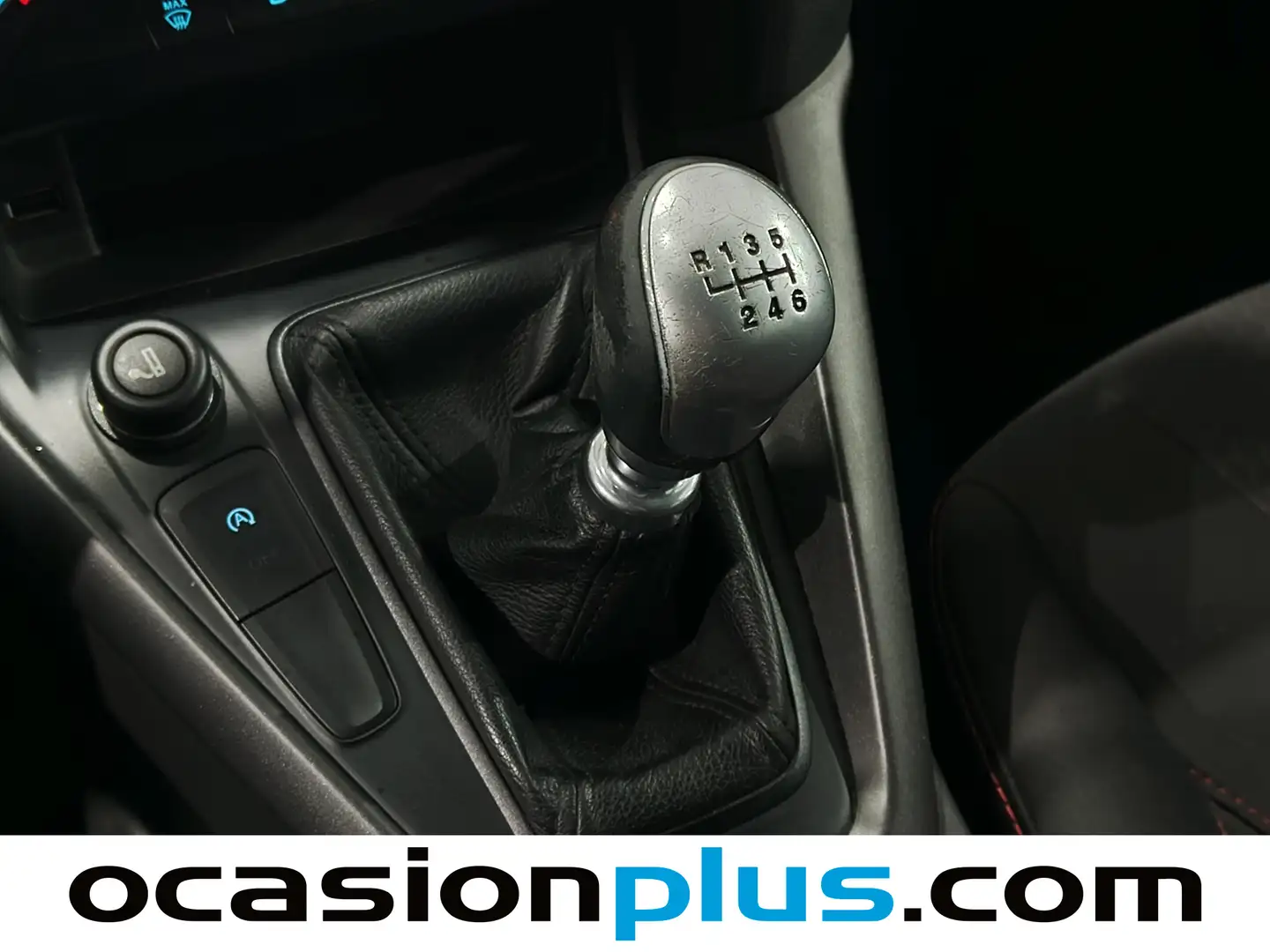 Foto Ford Focus Ford Focus 1.0 Ecoboost ST-Line Black&Red (125 CV)