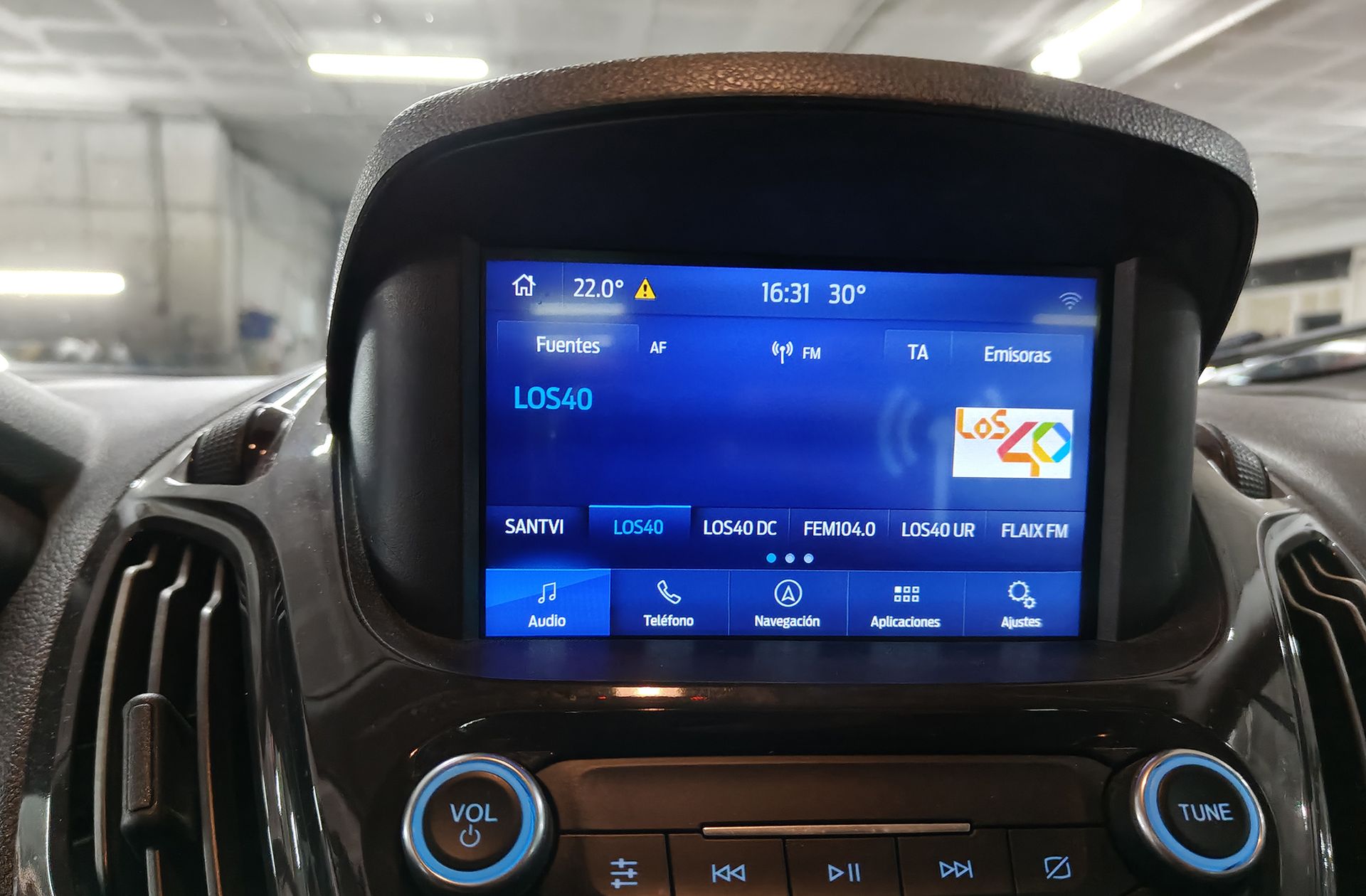 Ford Tourneo Courier 1.0 EcoBoost Sport - foto 27