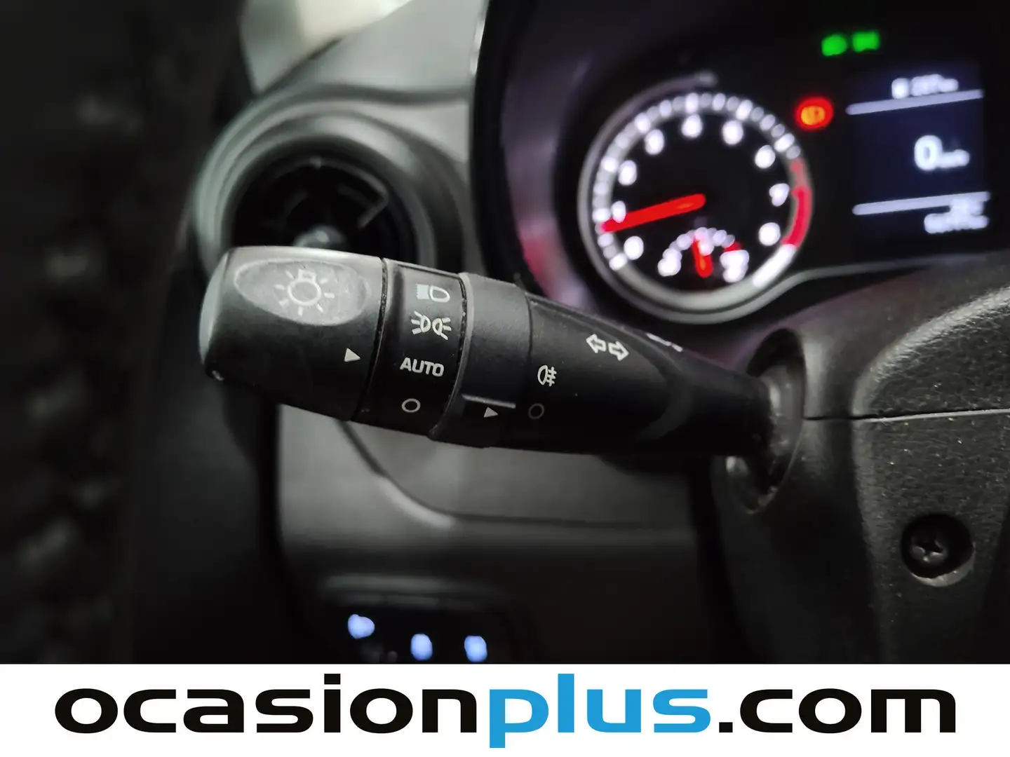 Foto Hyundai i10 Hyundai i10 1.2 Tecno 2C (84 CV)