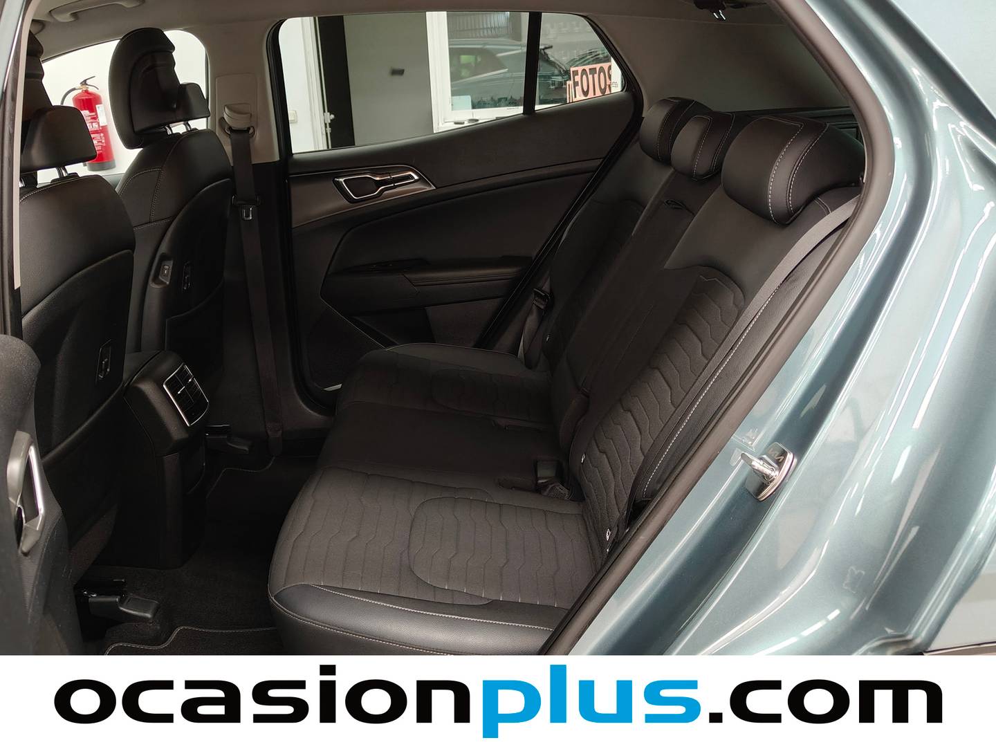 Foto asientos traseros KIA Sportage KIA Sportage 1.6 T-GDi MHEV Tech 4x2 (150 CV)
