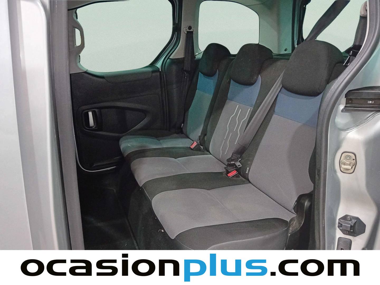 Foto asientos traseros Peugeot Partner Peugeot Partner Tepee Tepee Combi 1.6 HDI Active (92 CV)