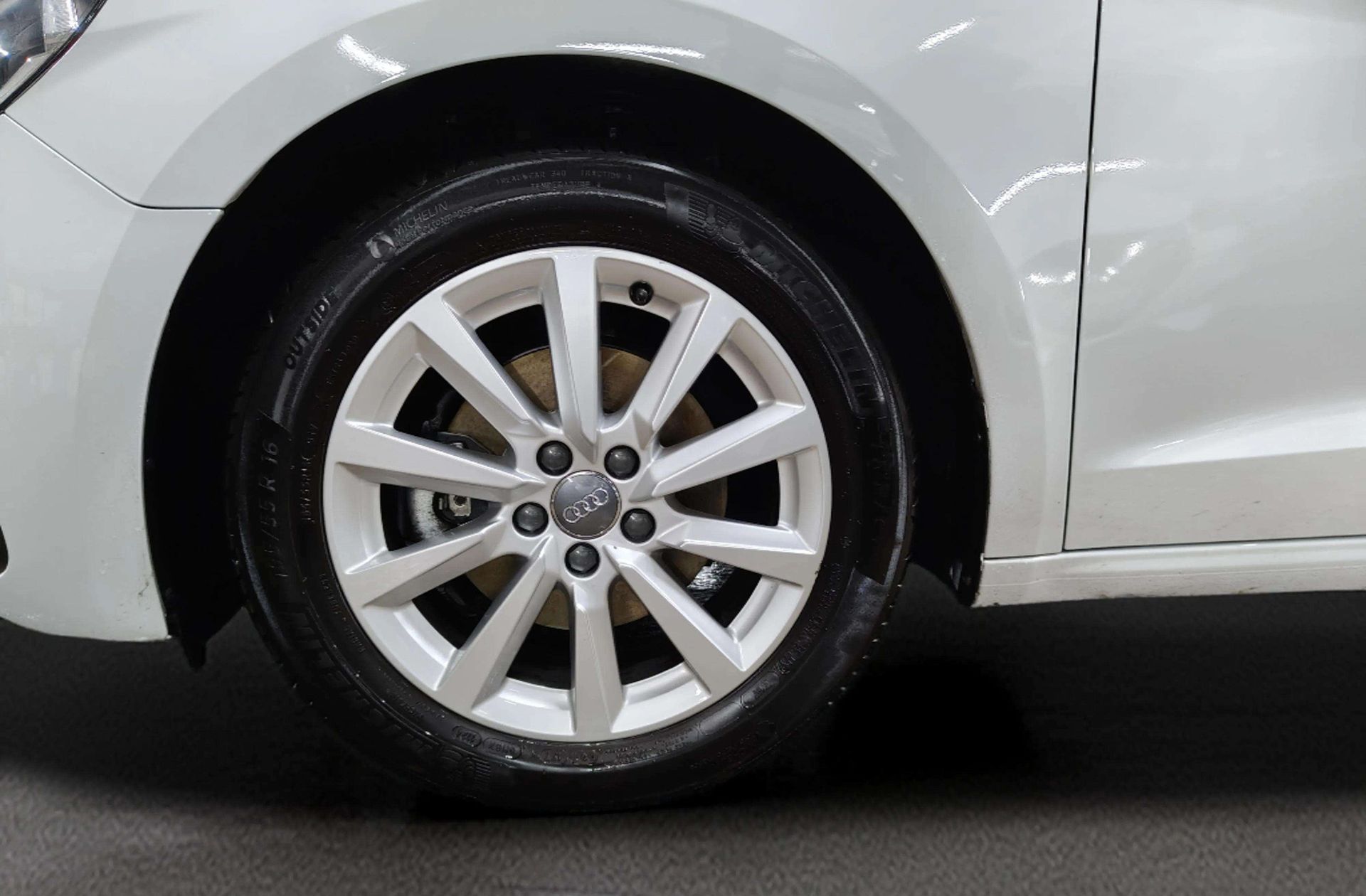 Audi A1 Sportback Advanced 30 TFSI - foto 30