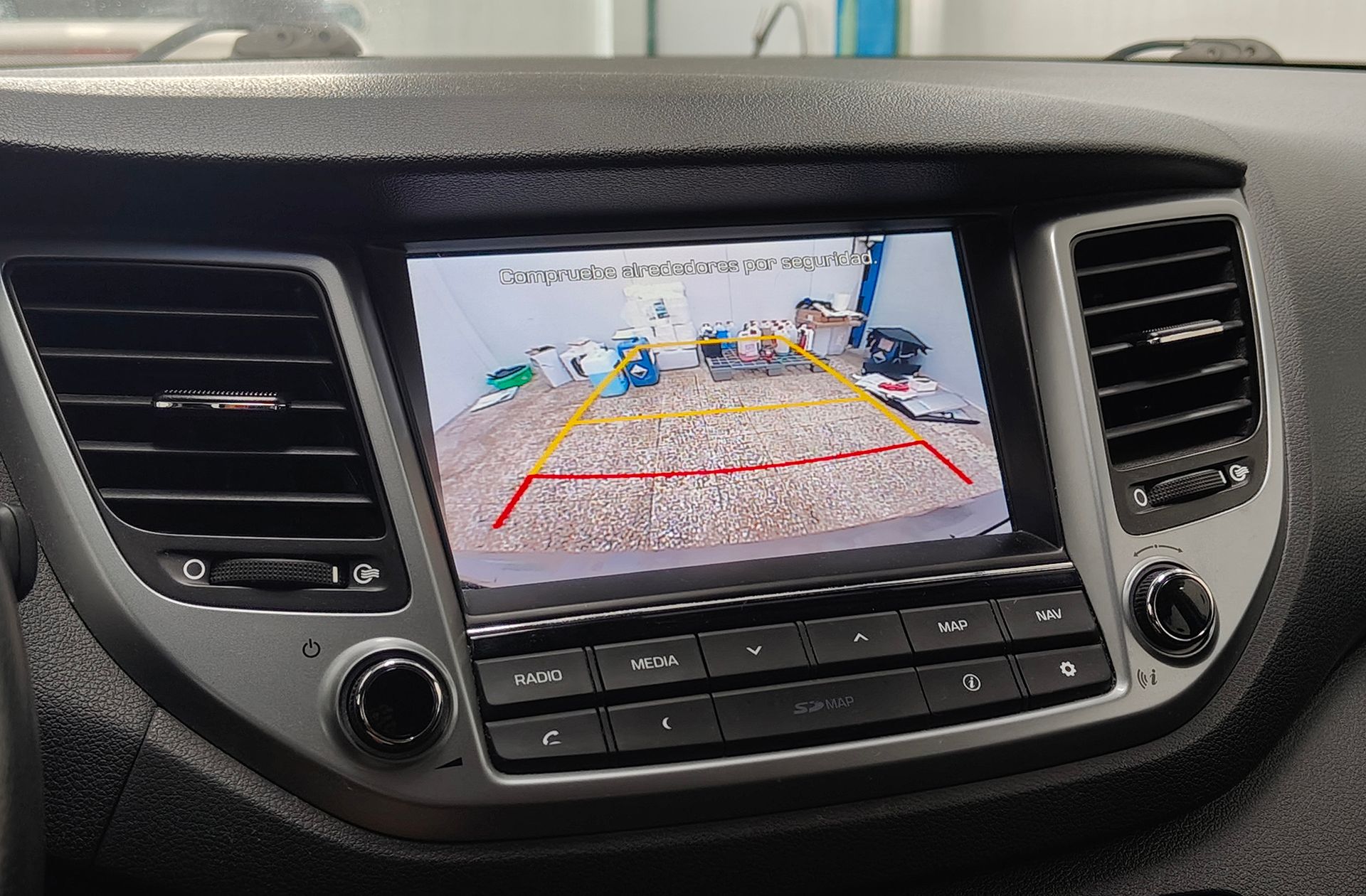 Hyundai Tucson 1.6 GDI BlueDrive 25 Aniversario 4x2 - foto 8