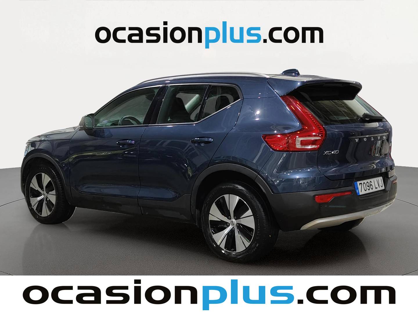 Foto trasera Volvo XC40 Volvo XC40 T2 Momentum Pro Auto (129 CV) izquierda
