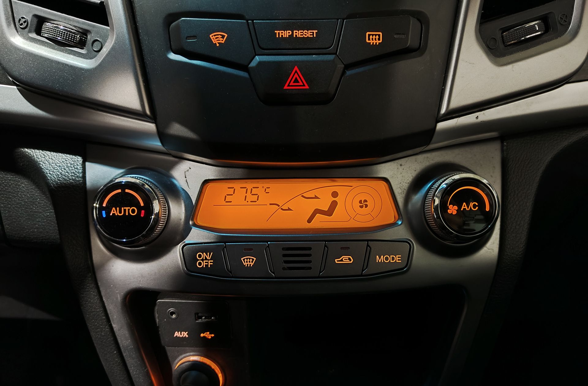 SsangYong Korando D22T Limited 4x2 - foto 31