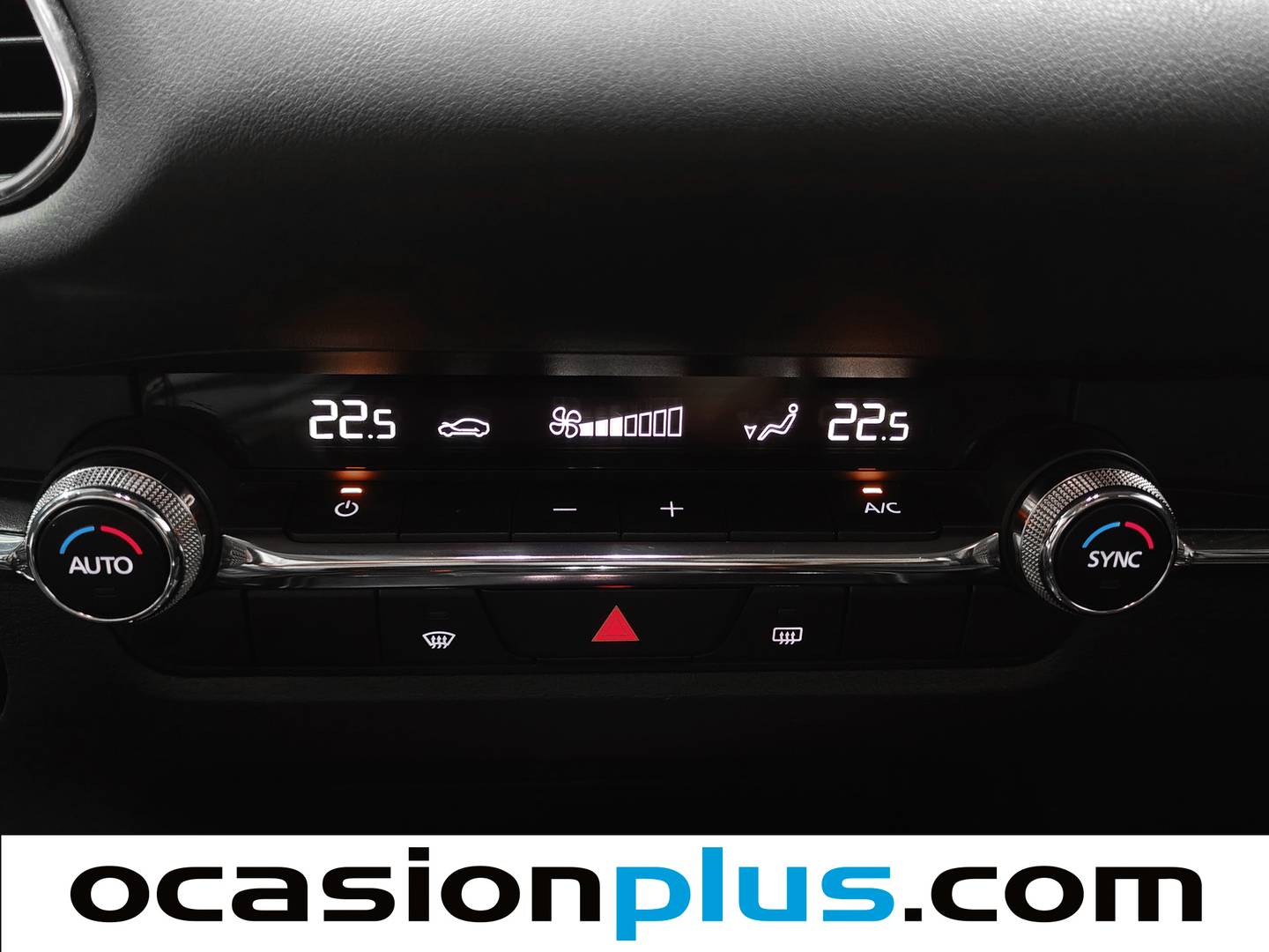 Foto Mazda CX-30 Mazda CX-30 2.0 Skyactiv-X Evolution 2WD AT (180 CV)