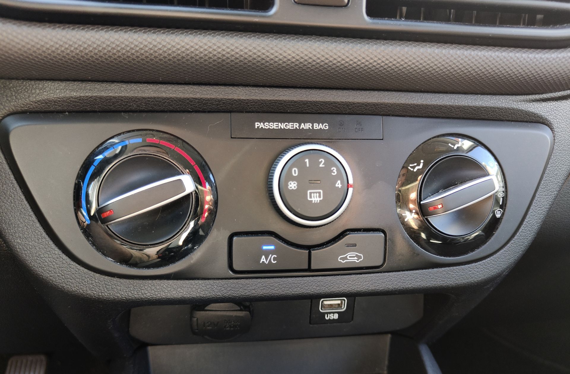 Hyundai i10 1.0 Klass - foto 28