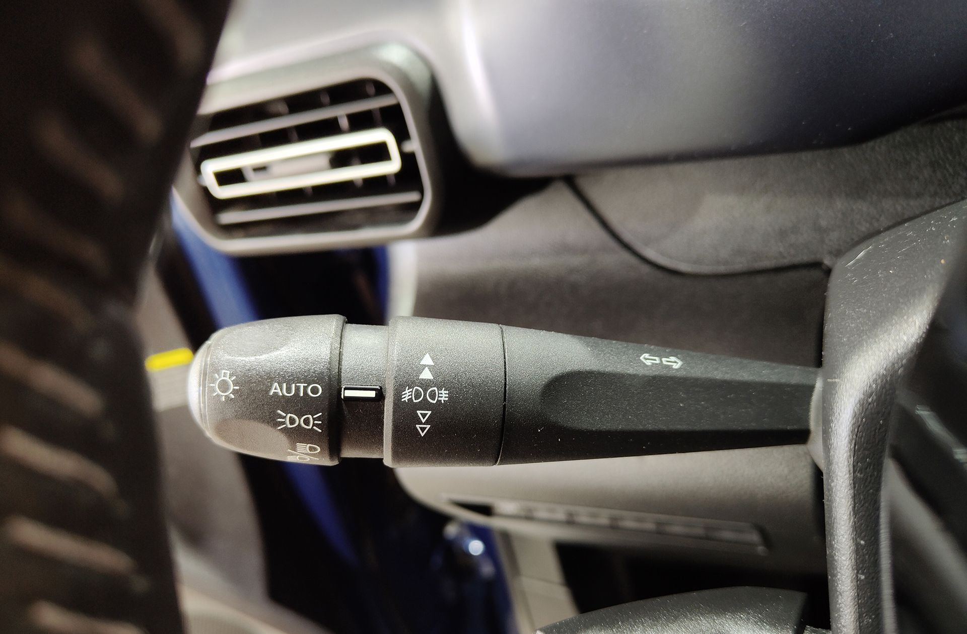 Peugeot Rifter PureTech Allure Standard - foto 21