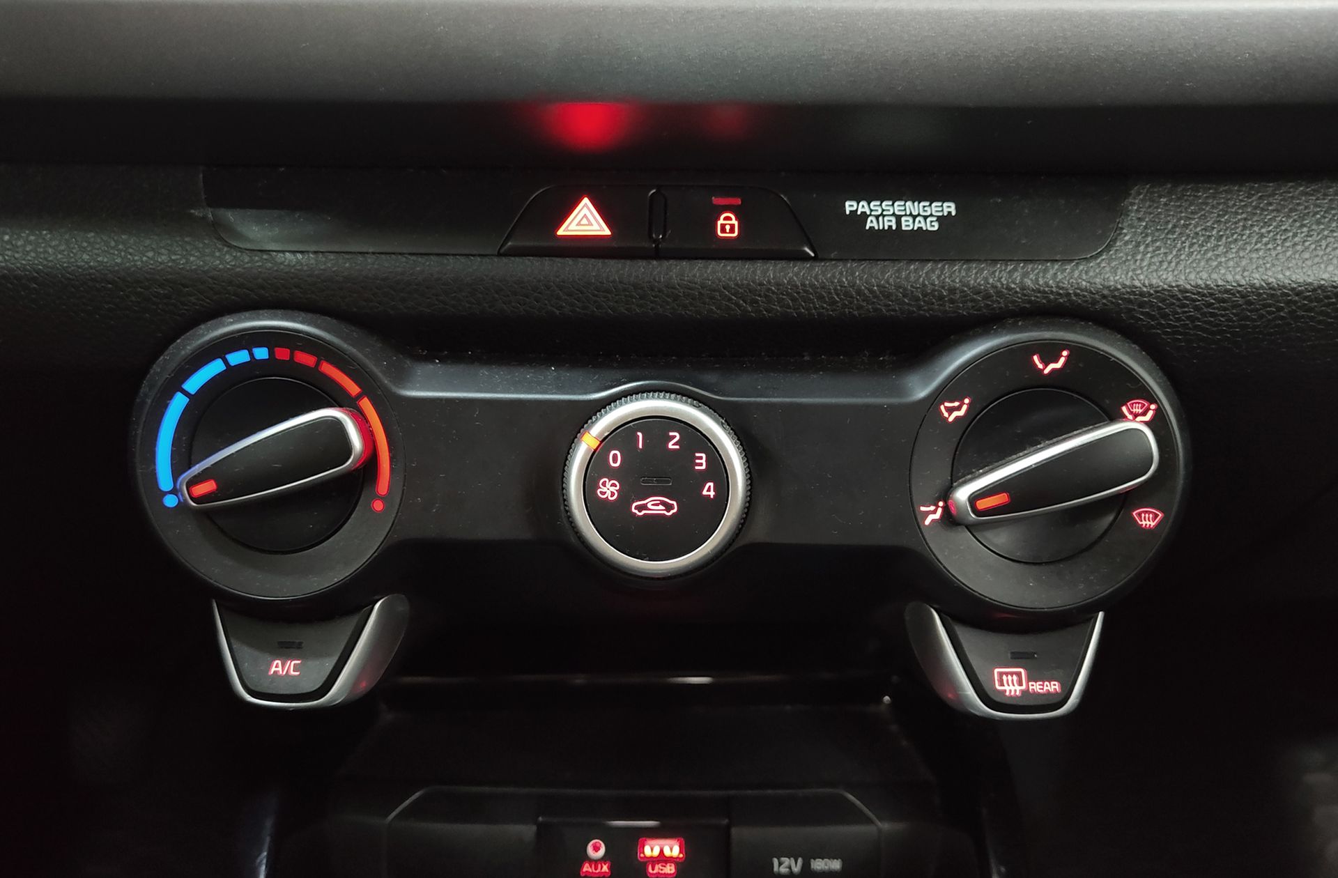 Kia Rio 1.4 Dohc Active - foto 29