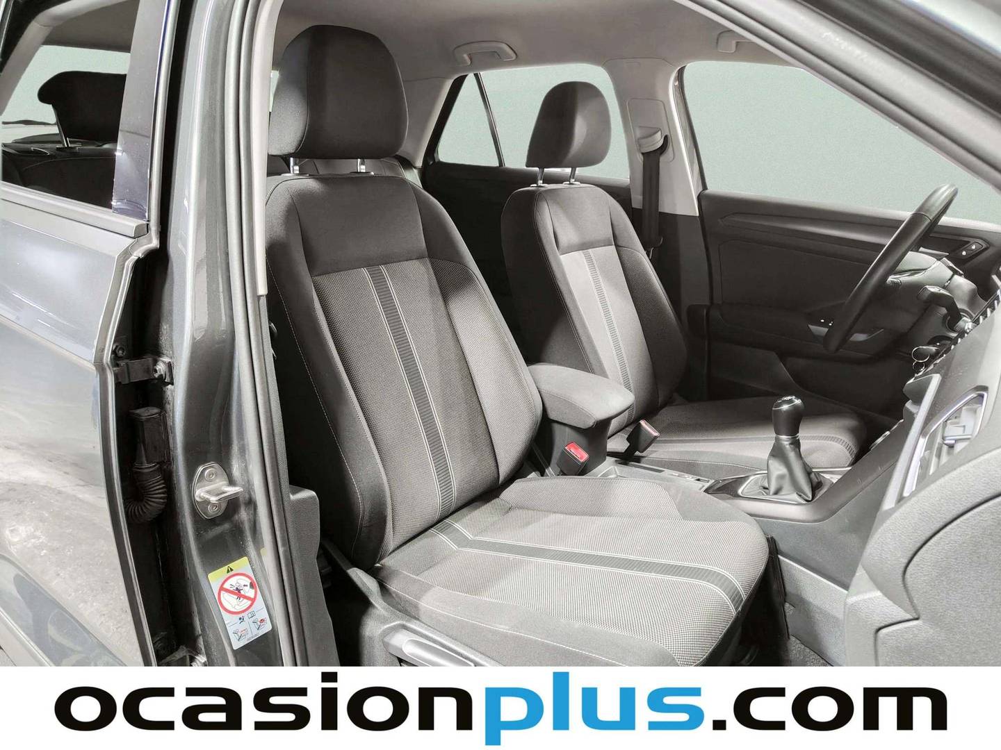 Foto Volkswagen T-Roc Volkswagen T-Roc Advance 1.0 TSI (115 CV)