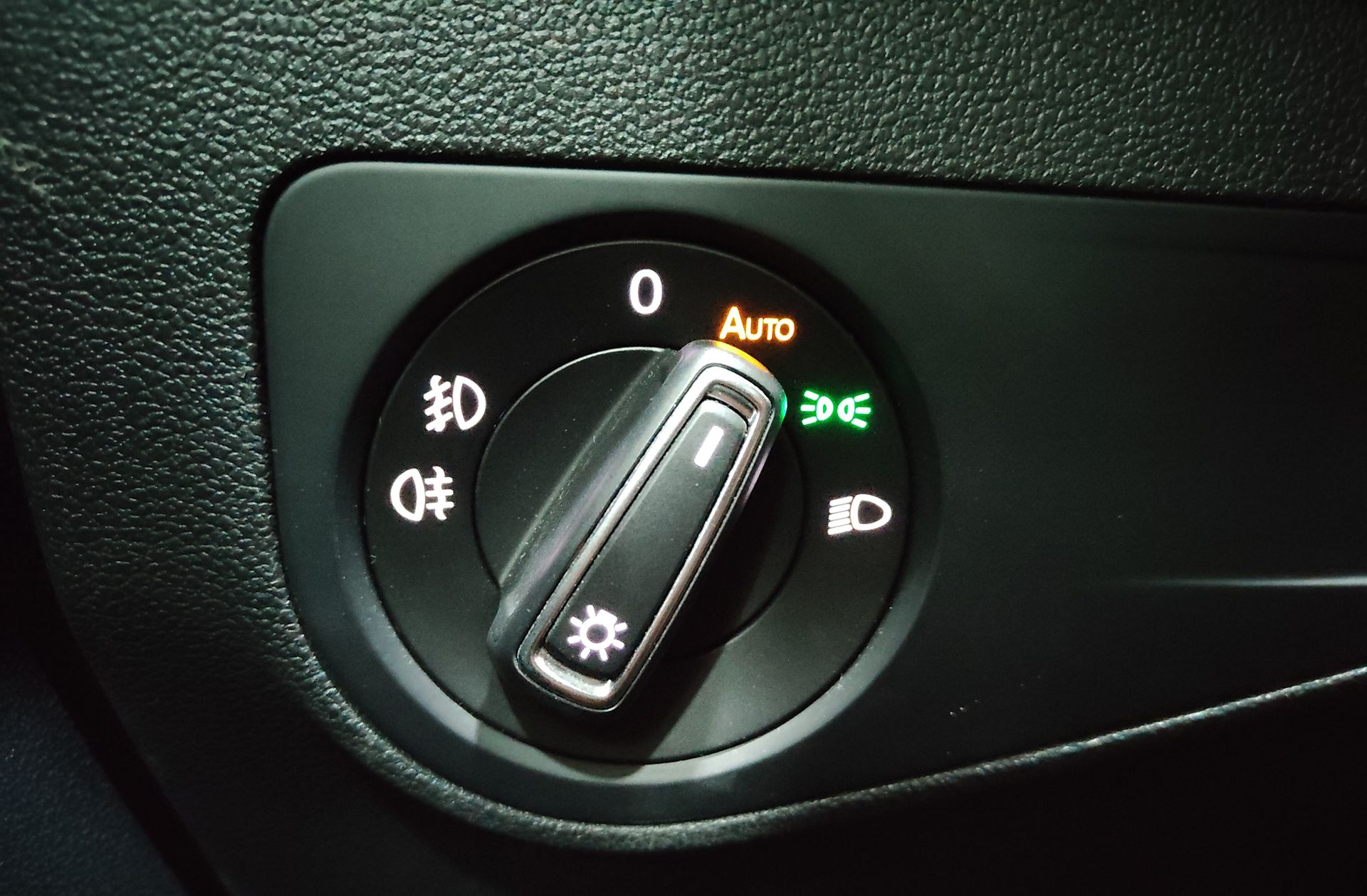 Volkswagen Tiguan Advance 2.0 TDI DSG - foto 26
