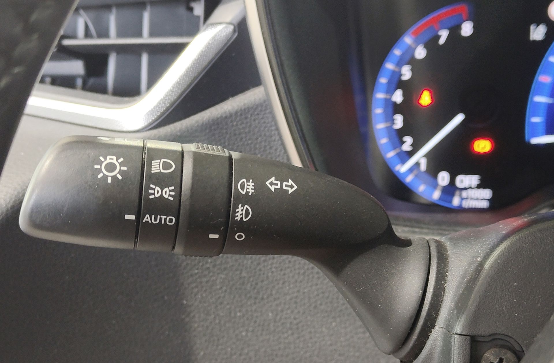 Toyota Corolla Touring Sports 180H Style E-CVT - foto 18