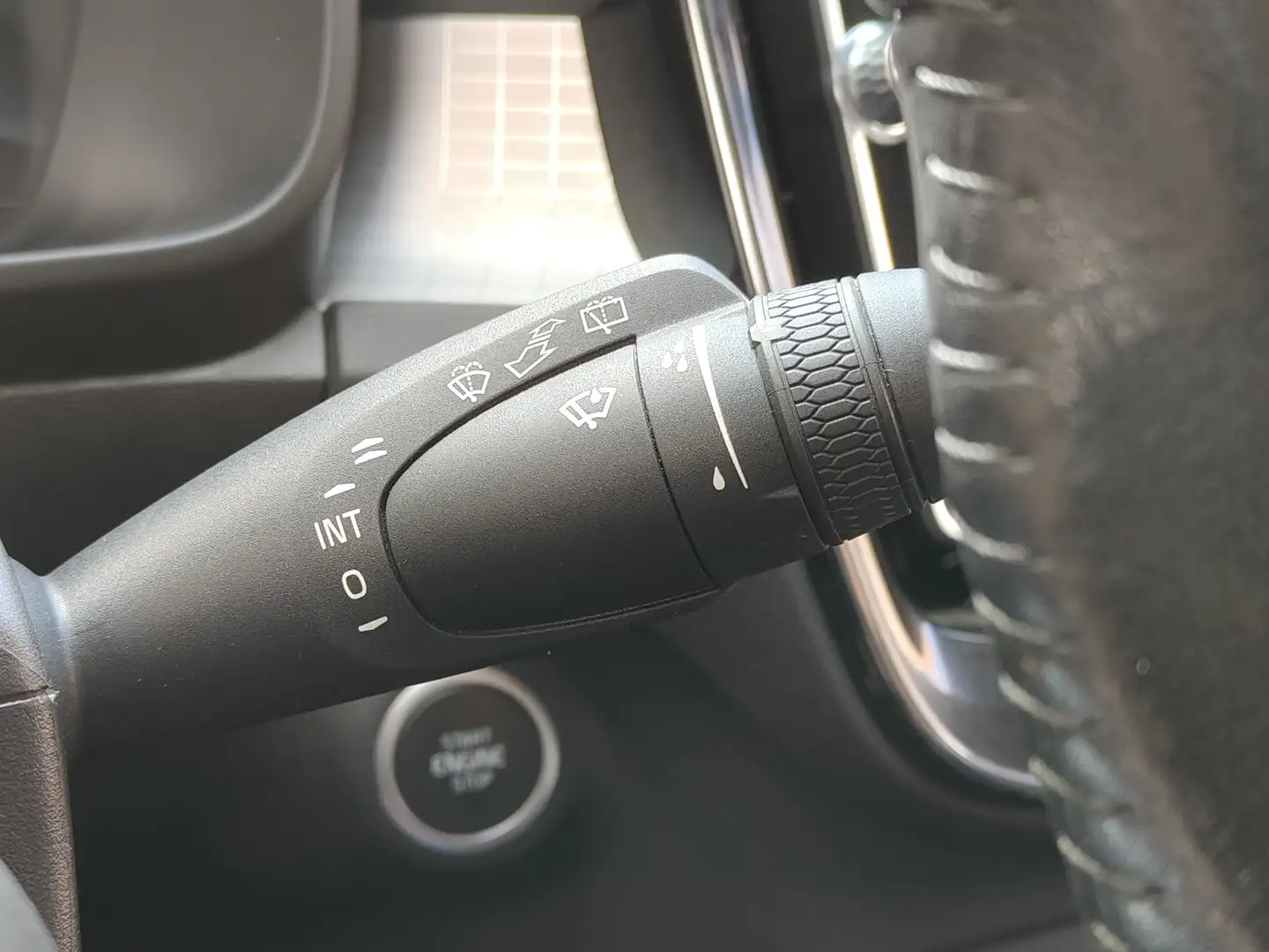 Foto Volvo XC40 Volvo XC40 T3 Momentum Pro  (163 CV)