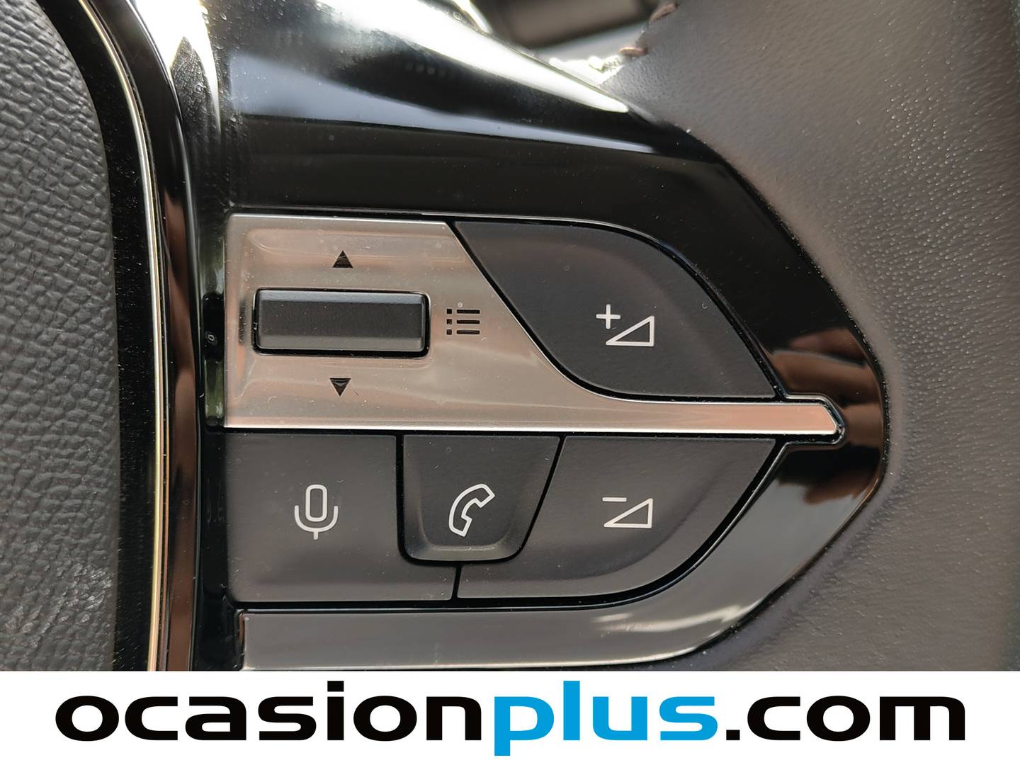 Peugeot 408 Peugeot 408 Allure Hybrid eDCS6 (136 CV) 136cv