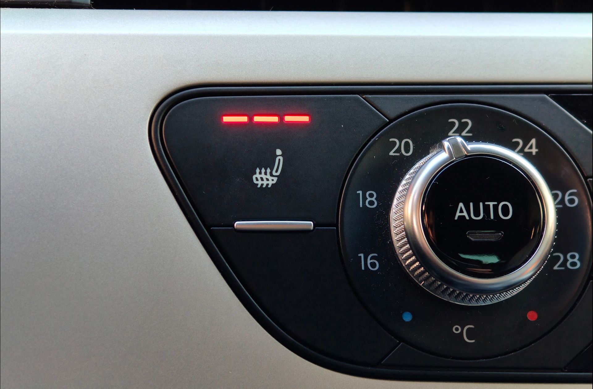 Audi A4 Avant 2.0 TFSI quattro S tronic - foto 8