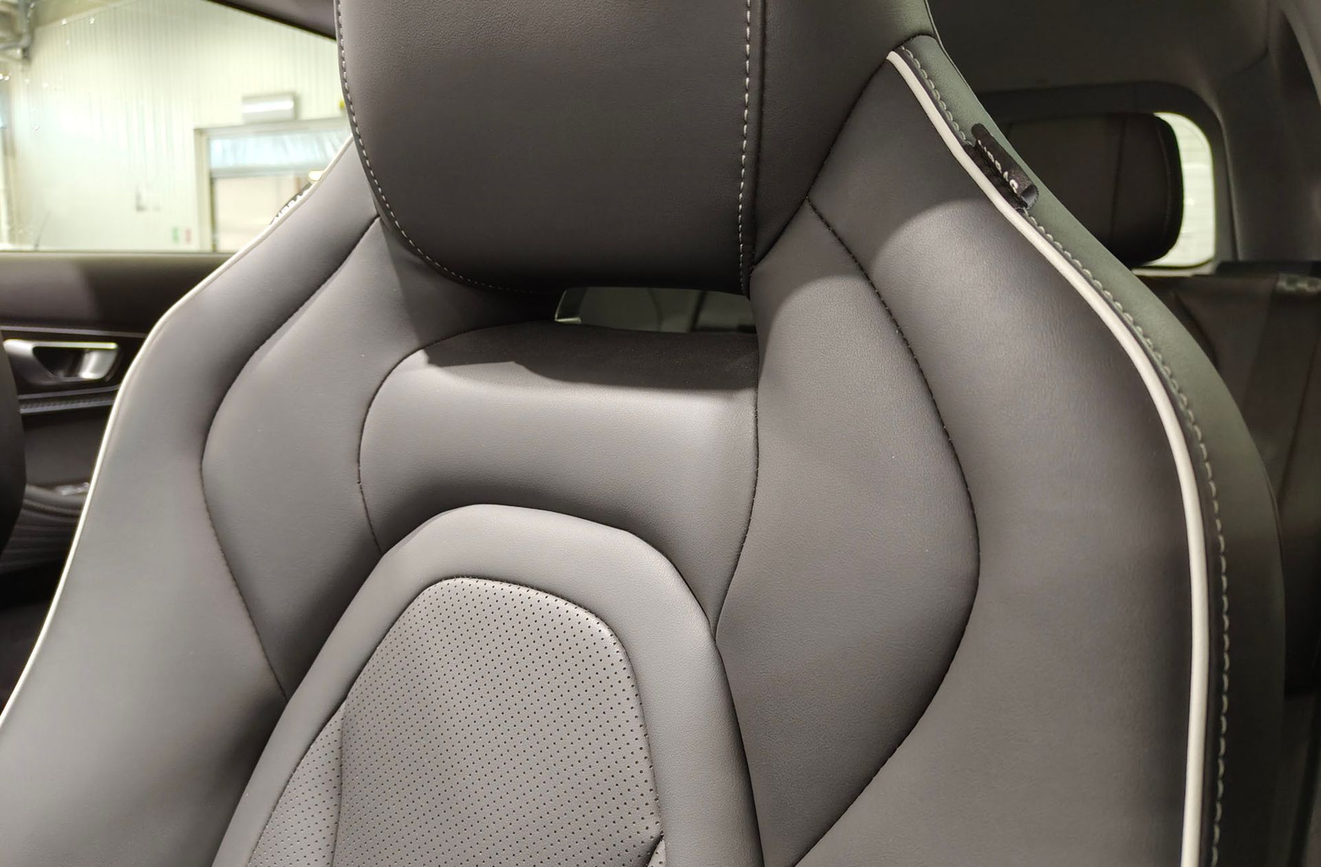 Ebro s700 1.6 T-GDi Luxury 7 DCT - foto 15