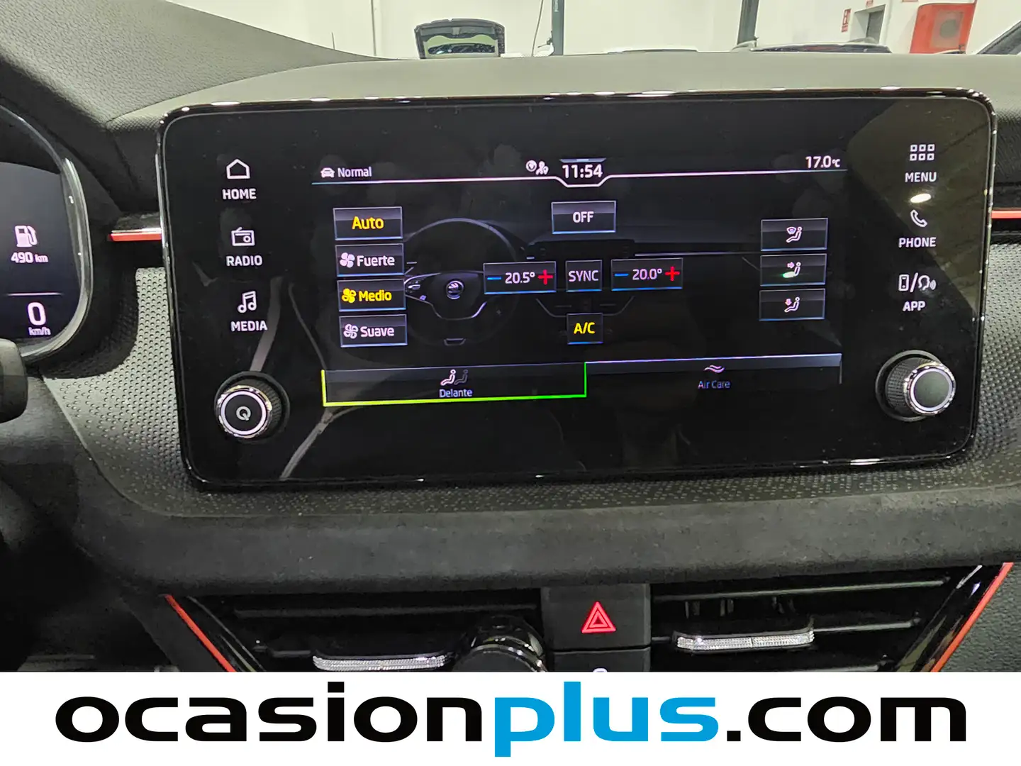 Foto Skoda Kamiq Skoda Kamiq 1.5 TSI Sport DSG (150 CV)