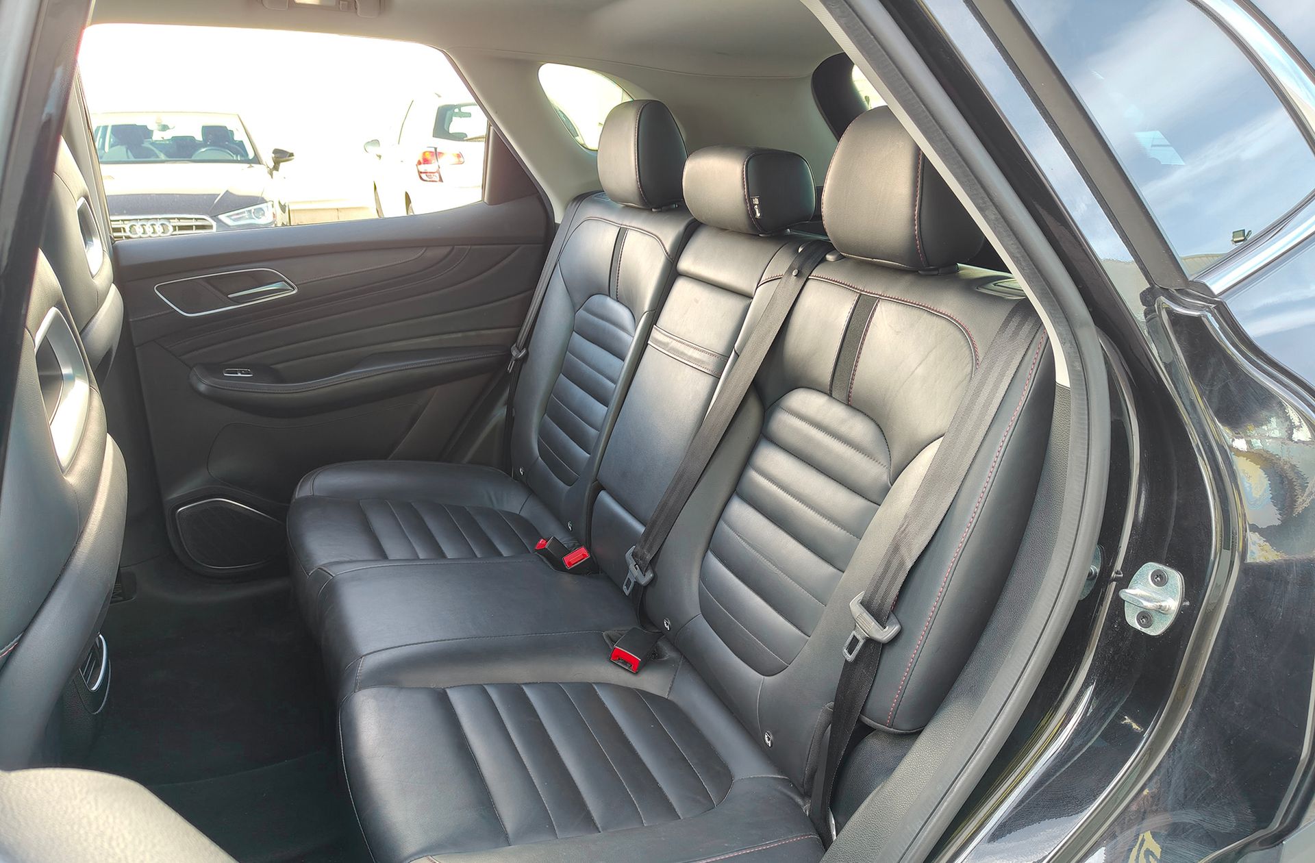 MG HS 1.5 Turbo GDI Luxury DCT - foto 14