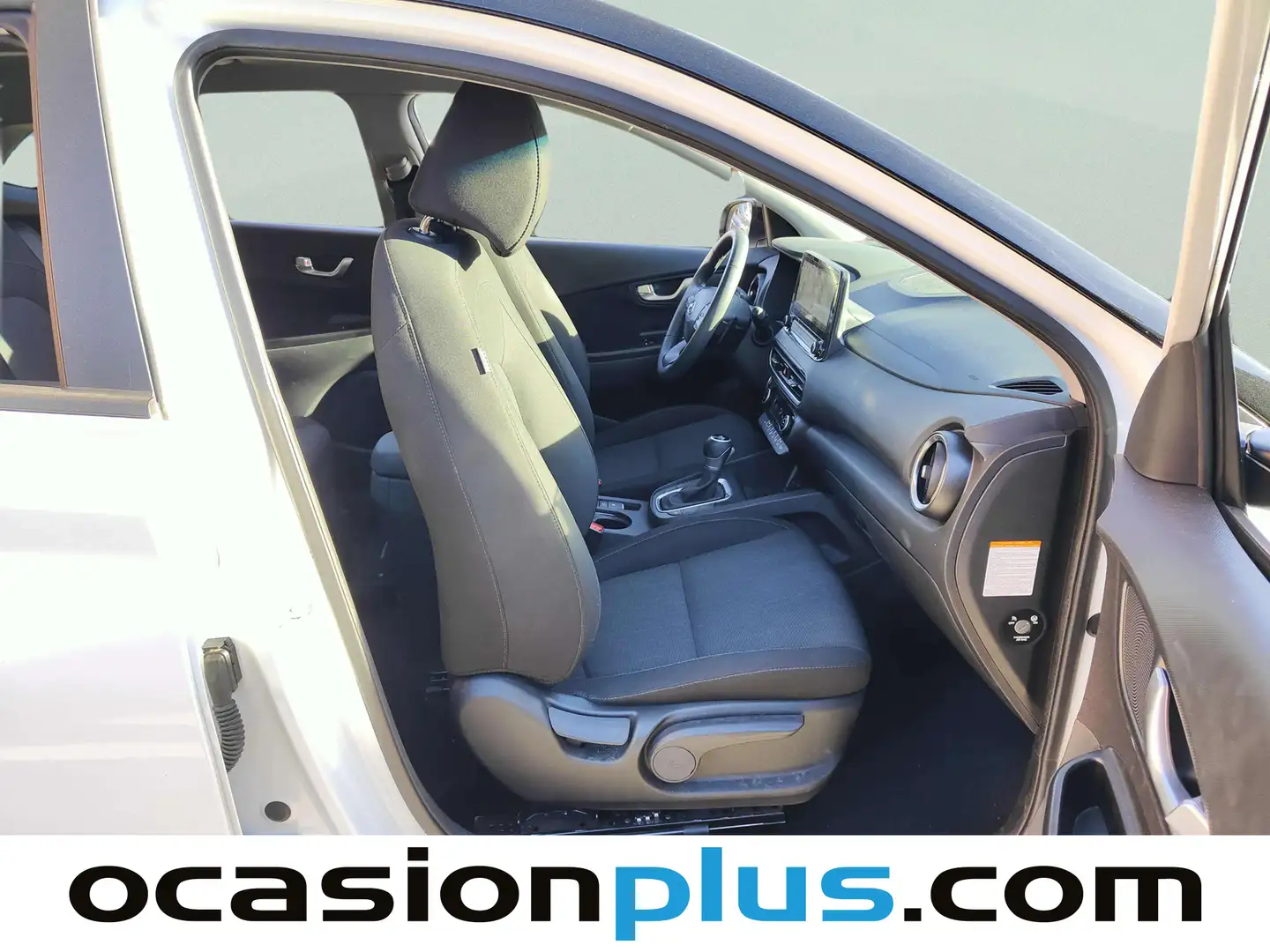 Foto Hyundai Kona Hyundai Kona 1.6 GDI HEV Tecno 2C DCT (141 CV)