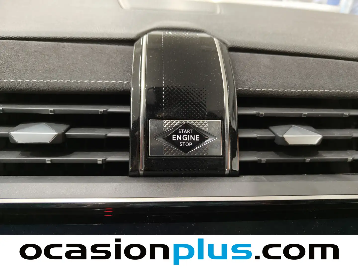 Foto DS DS 7 Crossback DS DS7 Crossback E-Tense 300 Performance Line 4WD Auto (300 CV)